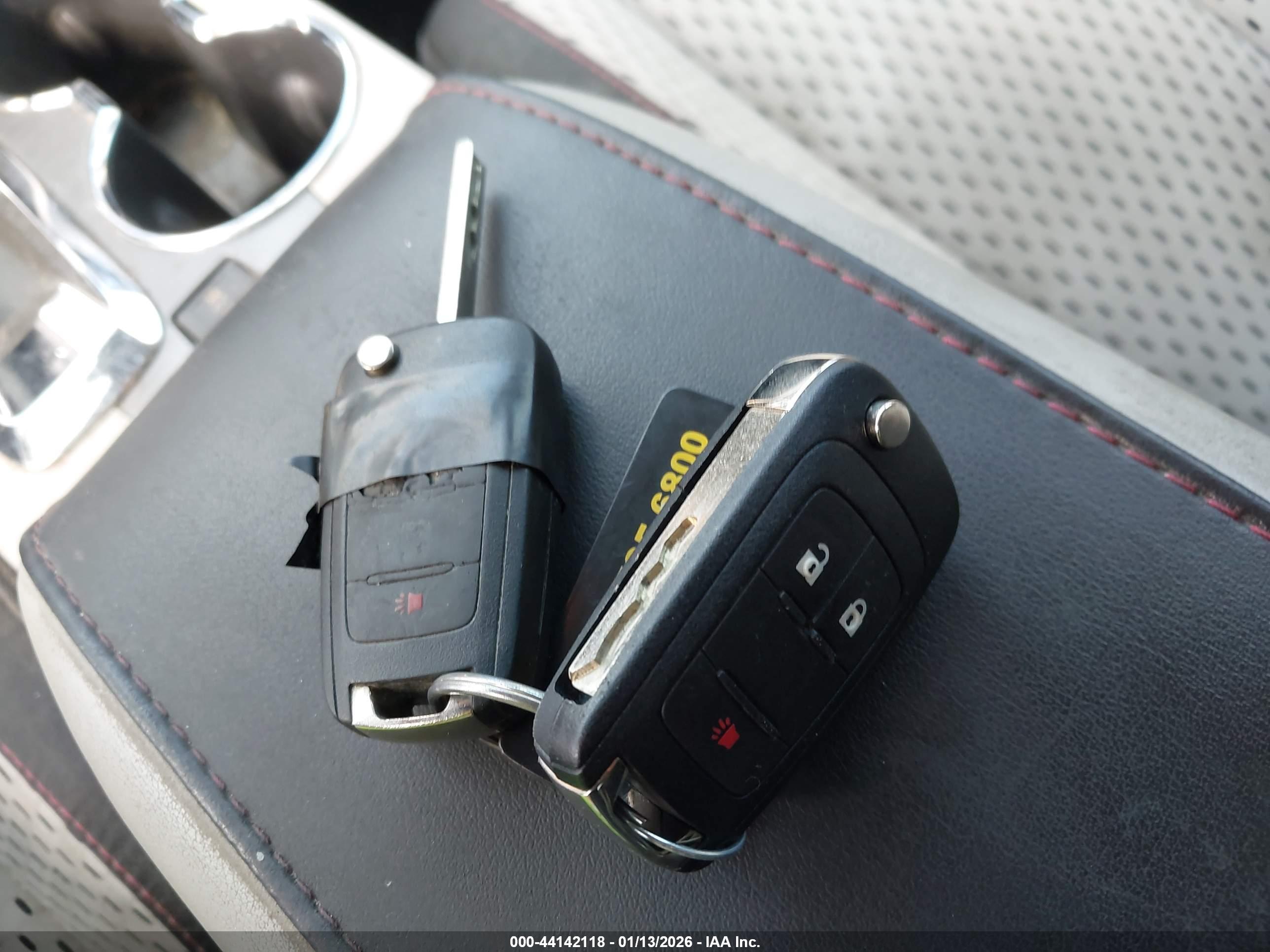 GMC TERRAIN image 11