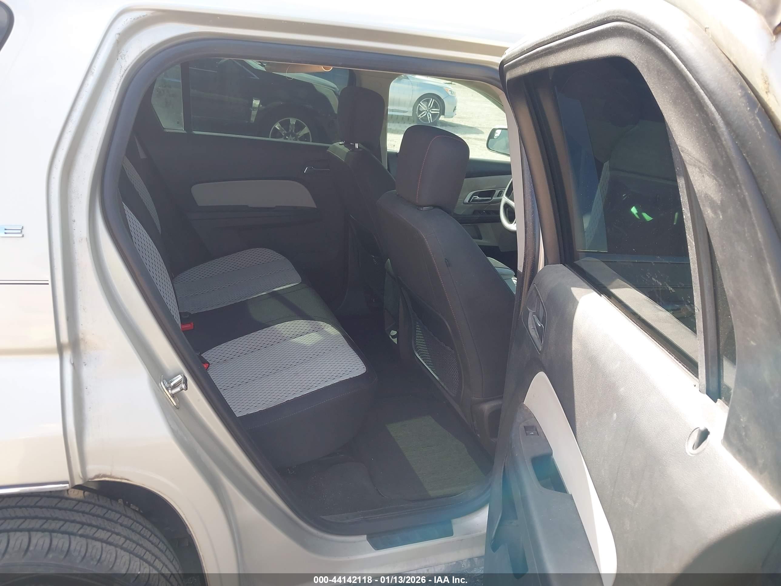 GMC TERRAIN image 8
