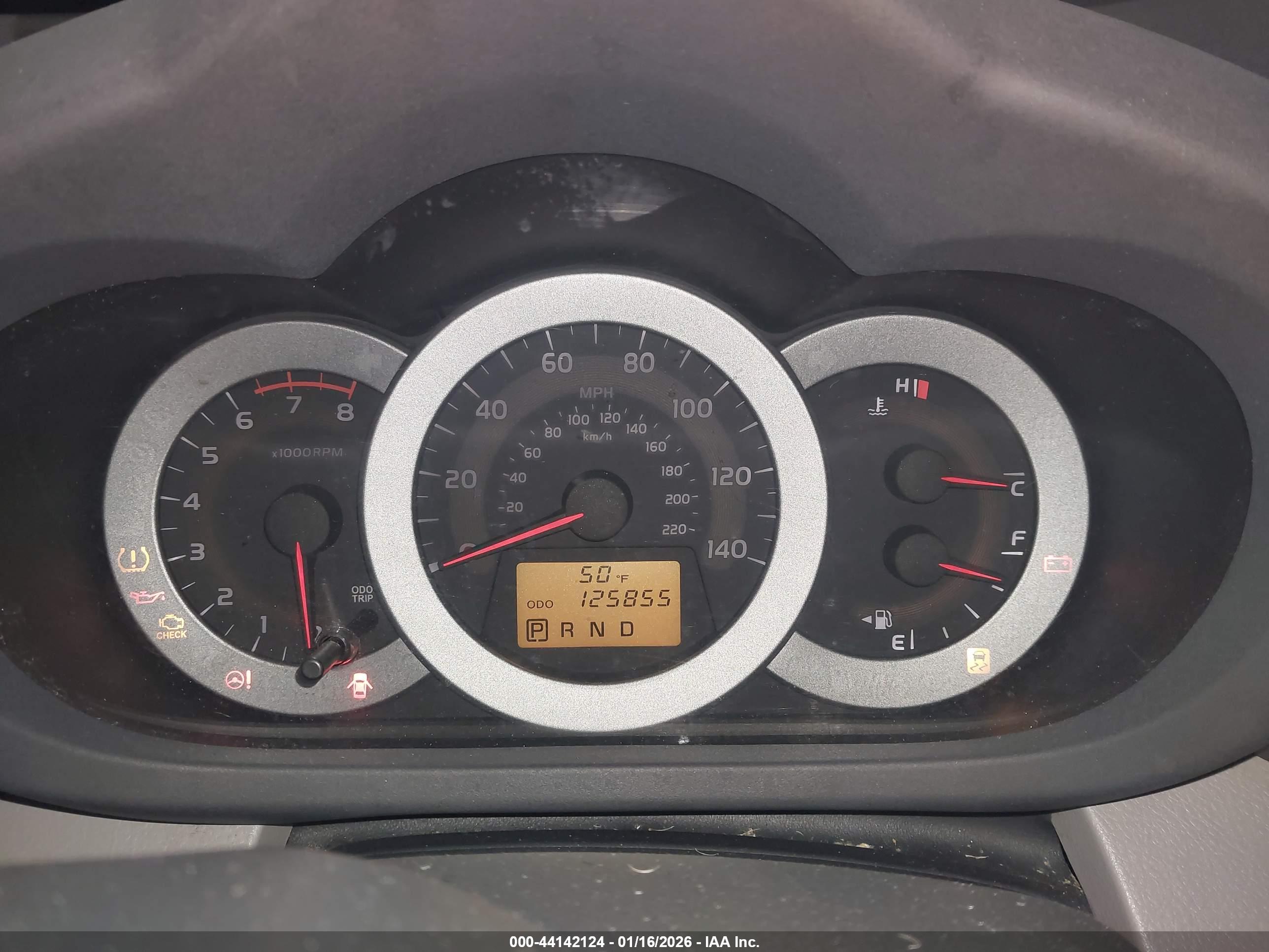 TOYOTA RAV4 image 7