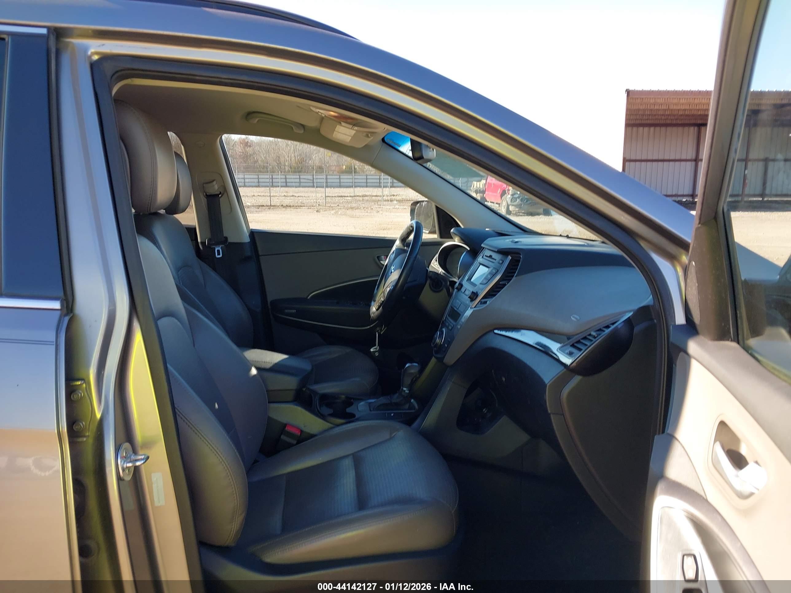 HYUNDAI SANTA image 5