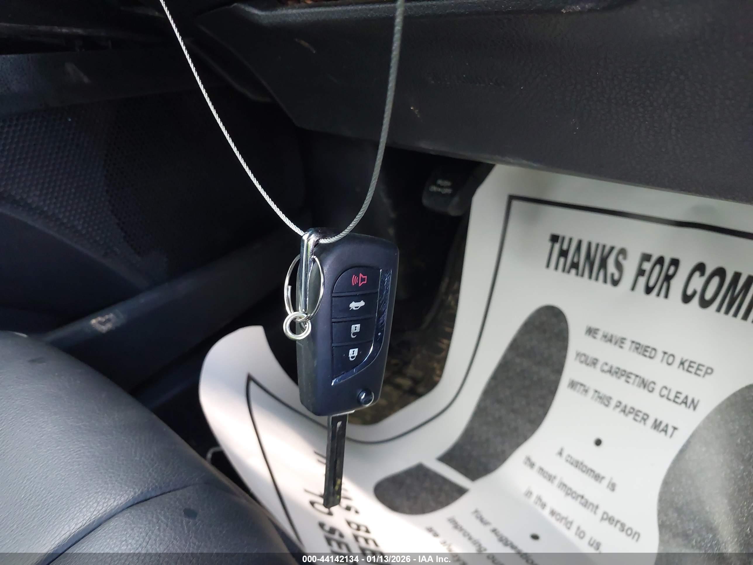TOYOTA CAMRY image 11
