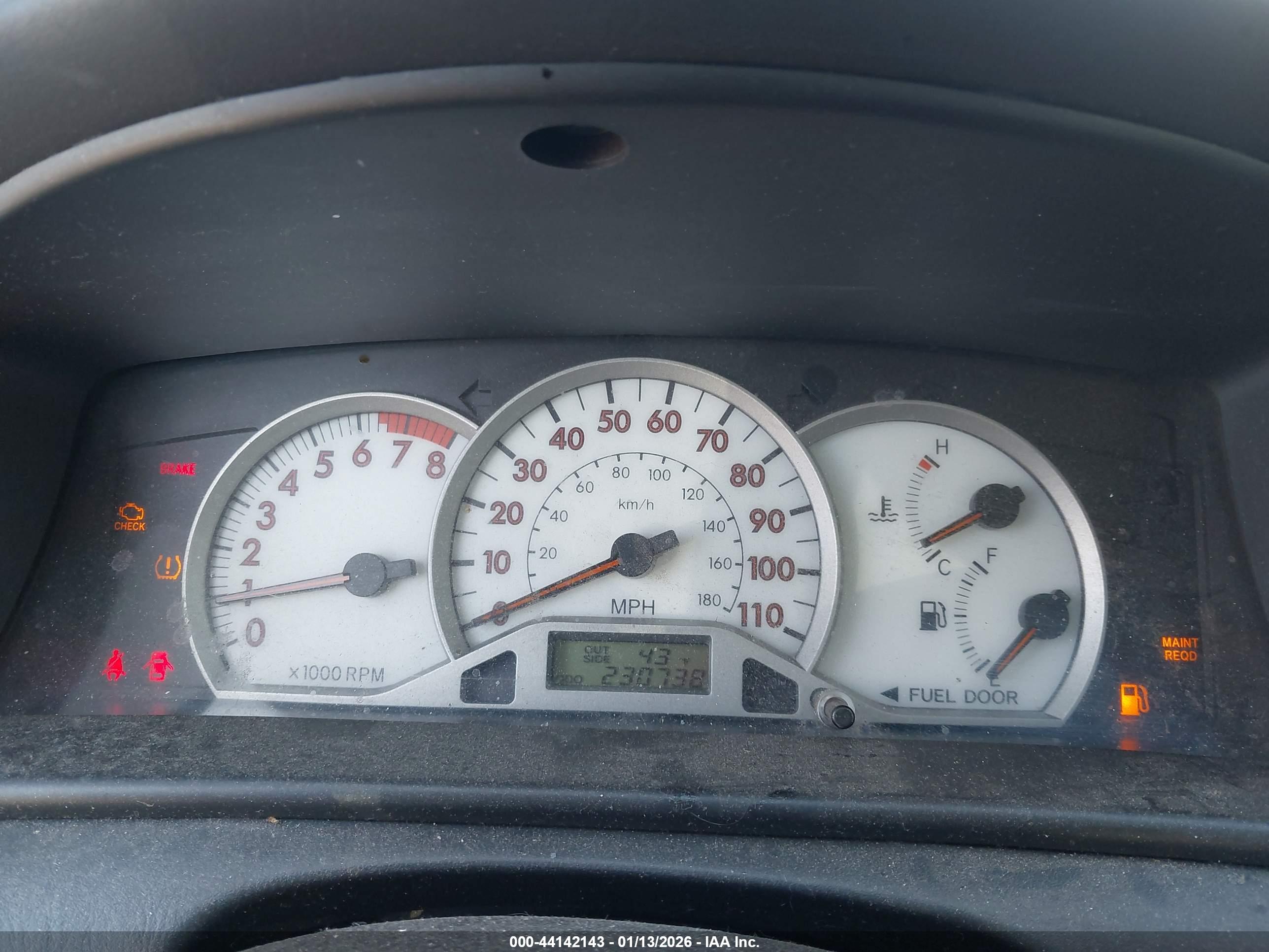 TOYOTA COROLLA image 7