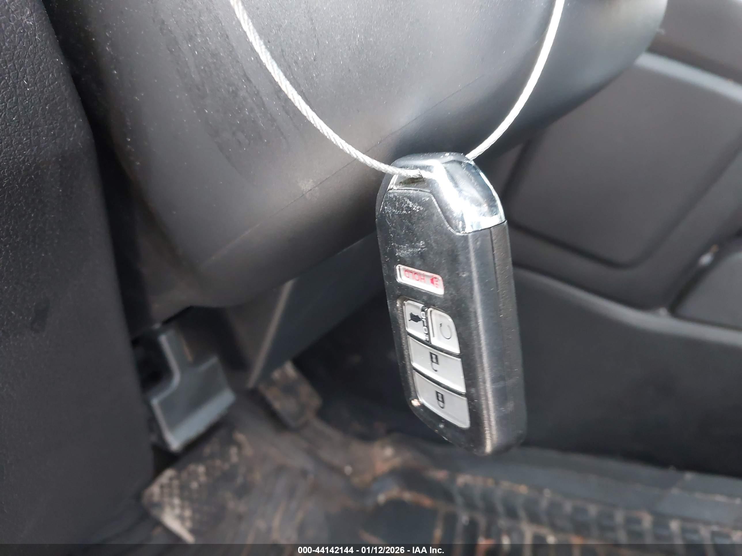 HONDA CR-V image 11