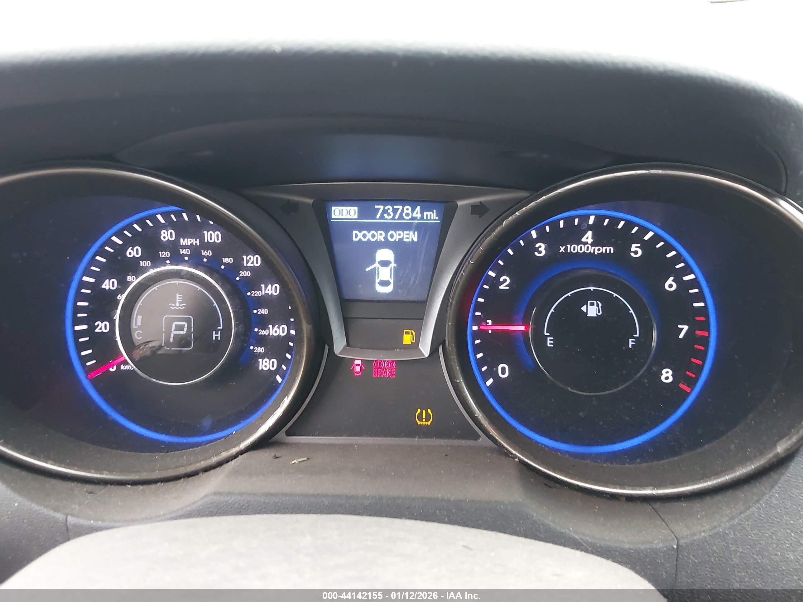 HYUNDAI GENESIS image 7