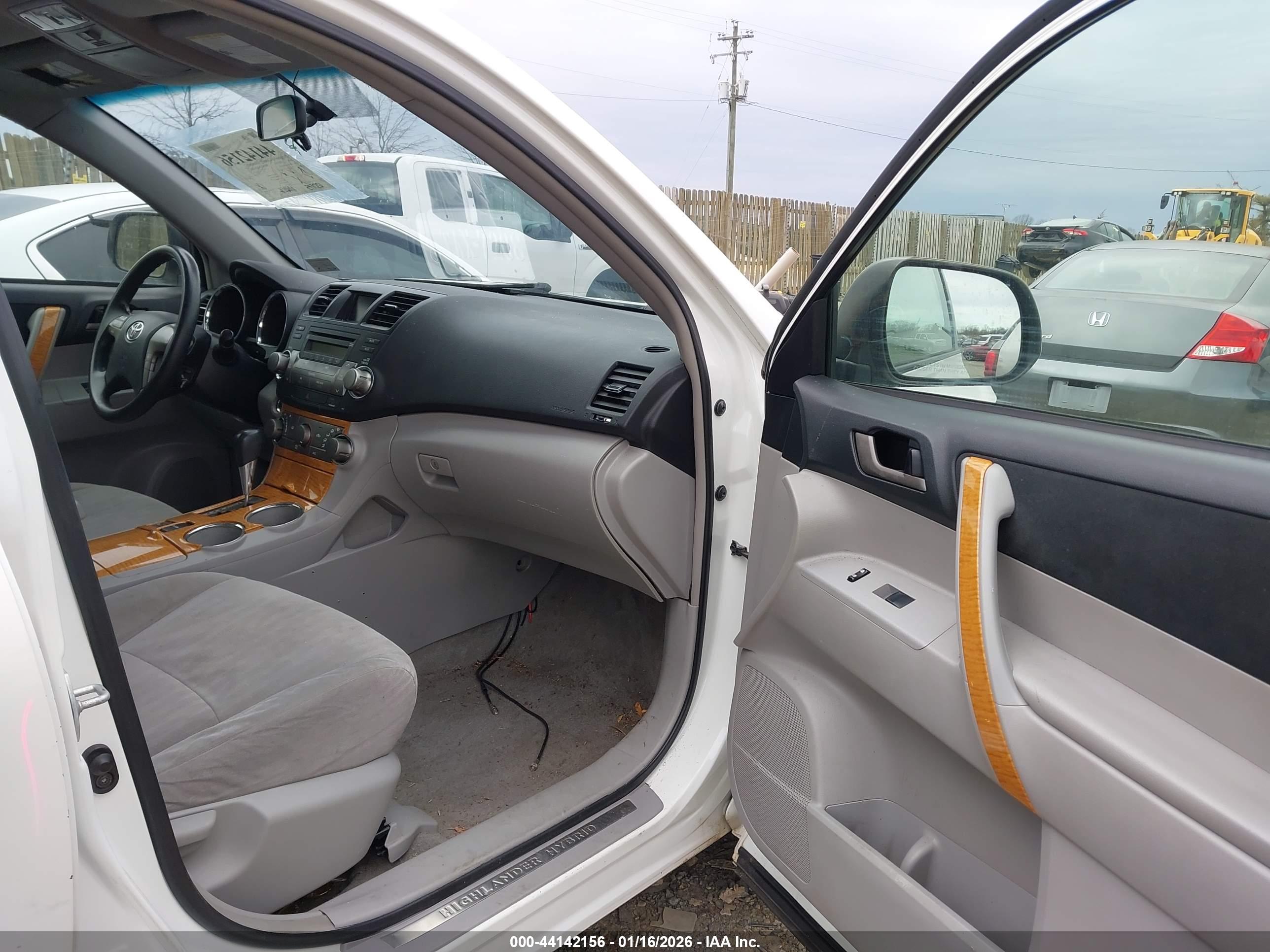TOYOTA HIGHLANDER image 5