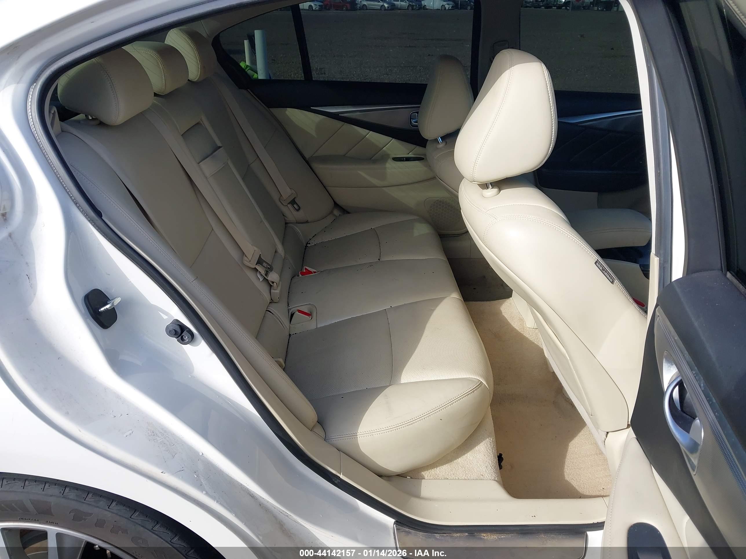INFINITI Q50 image 8