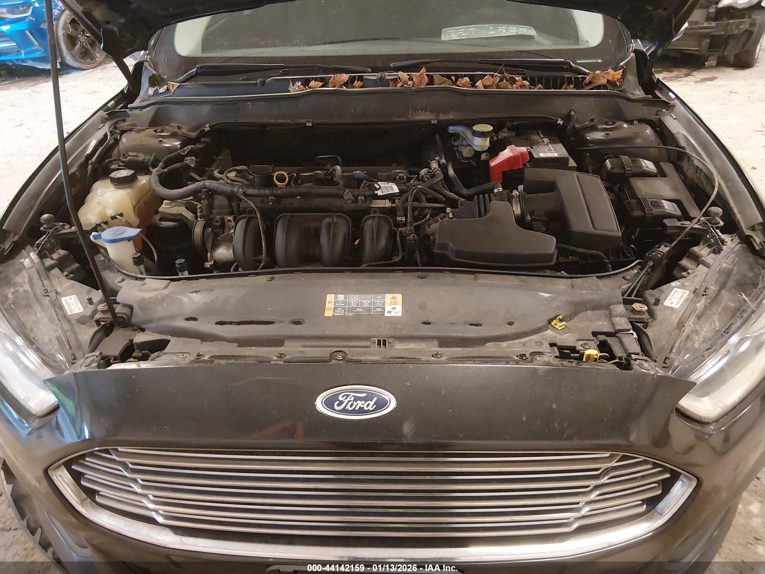 FORD FUSION image 10