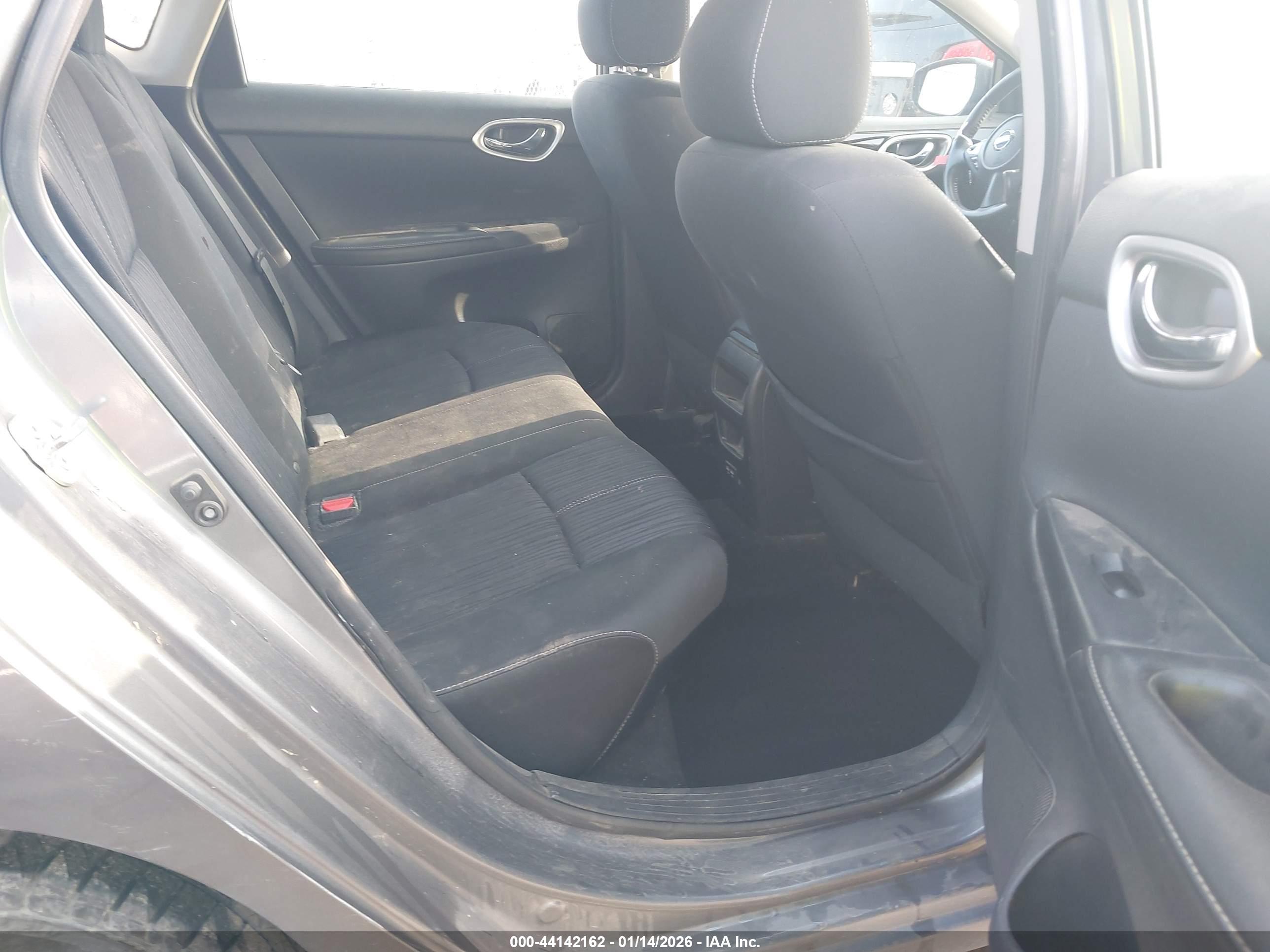 NISSAN SENTRA image 8