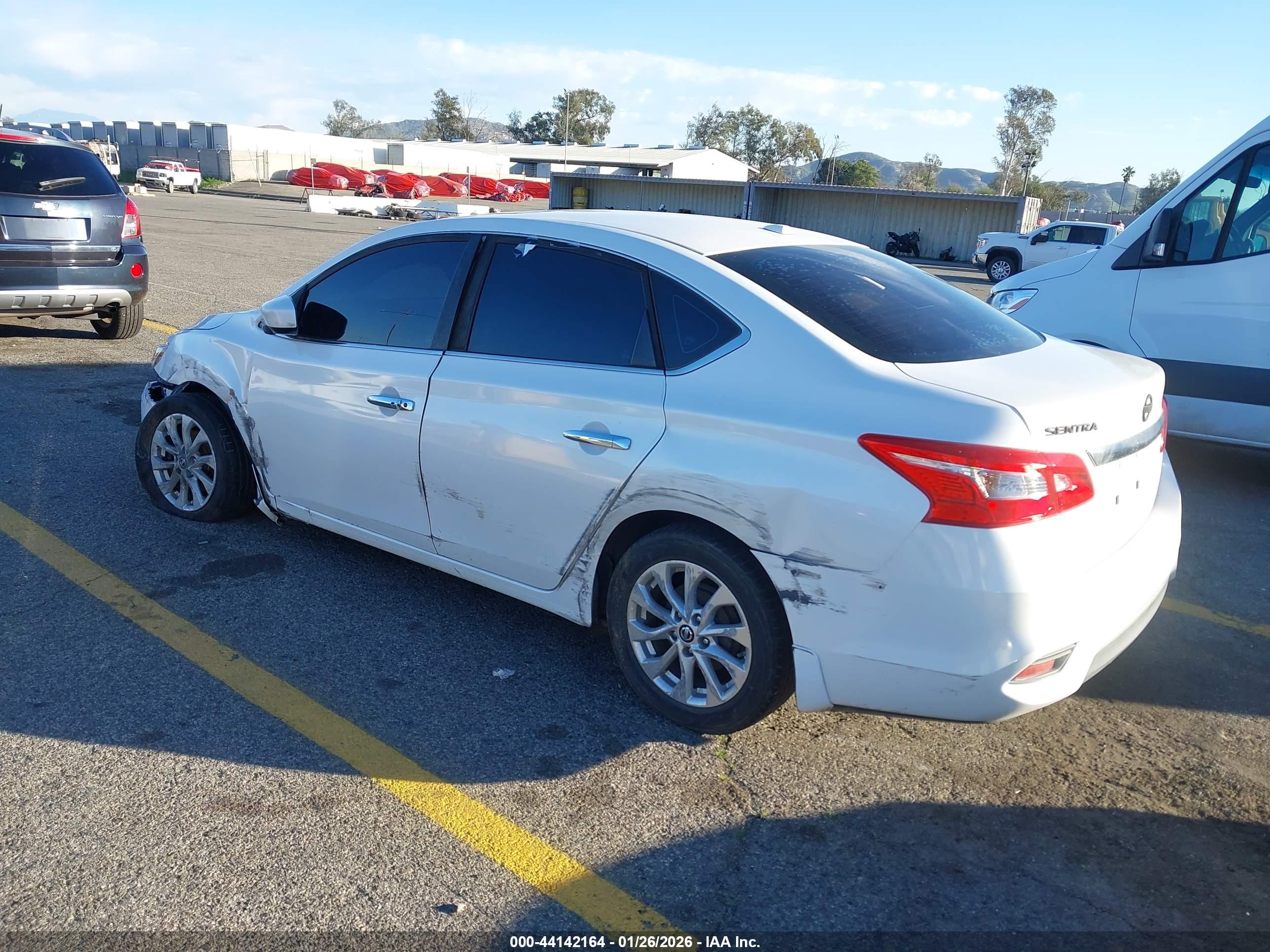 NISSAN SENTRA image 3