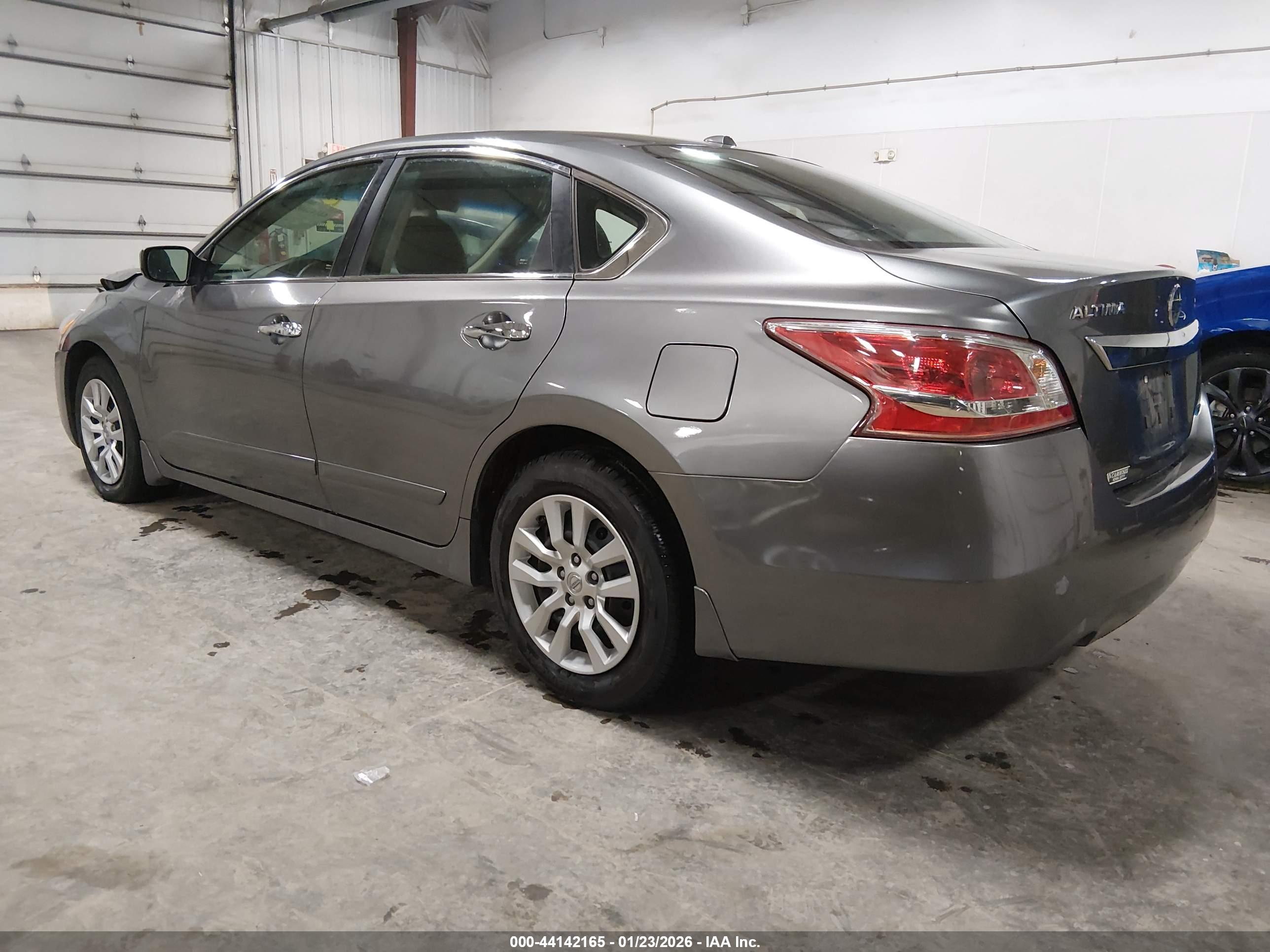 NISSAN ALTIMA image 3