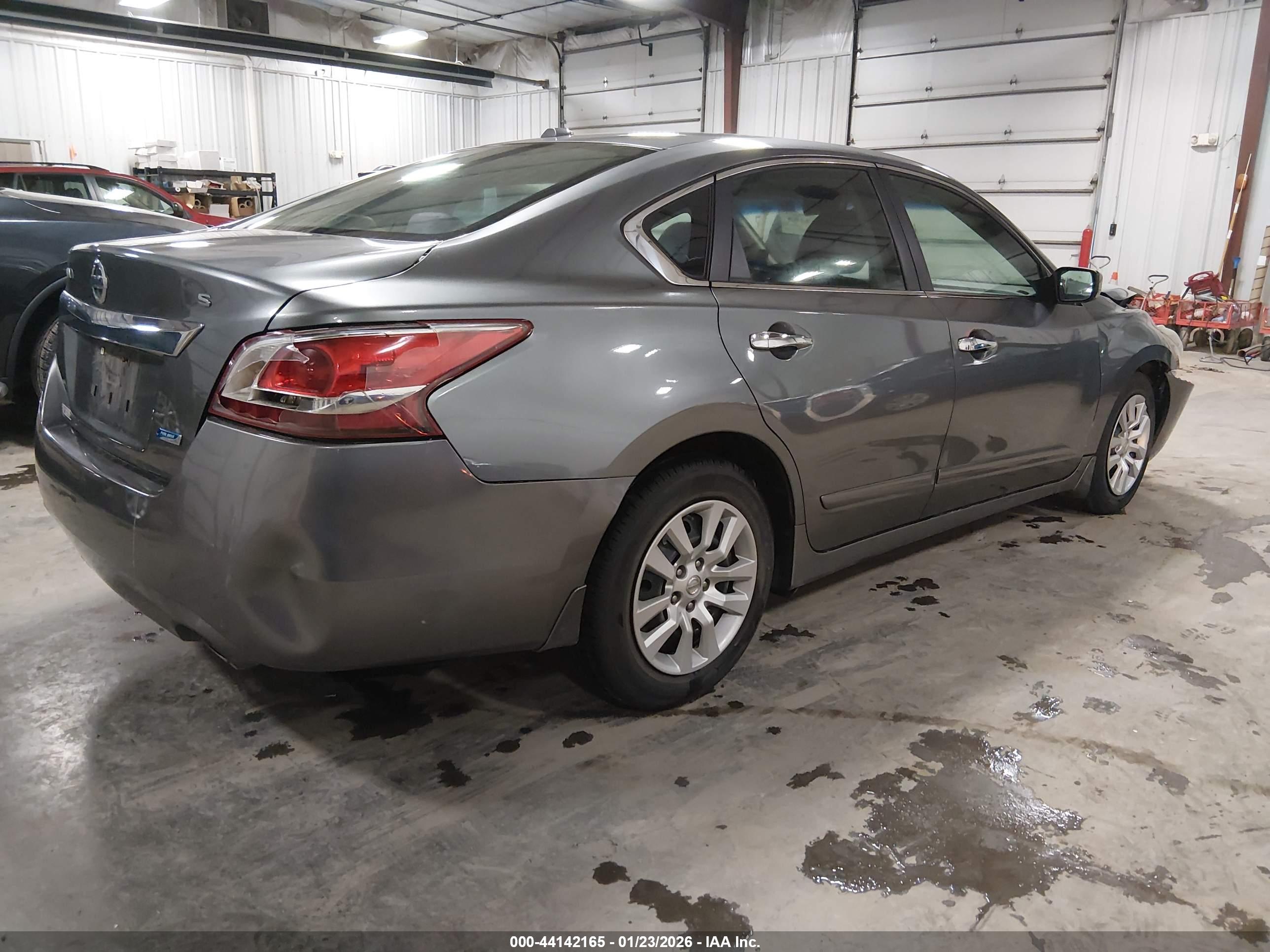 NISSAN ALTIMA image 4