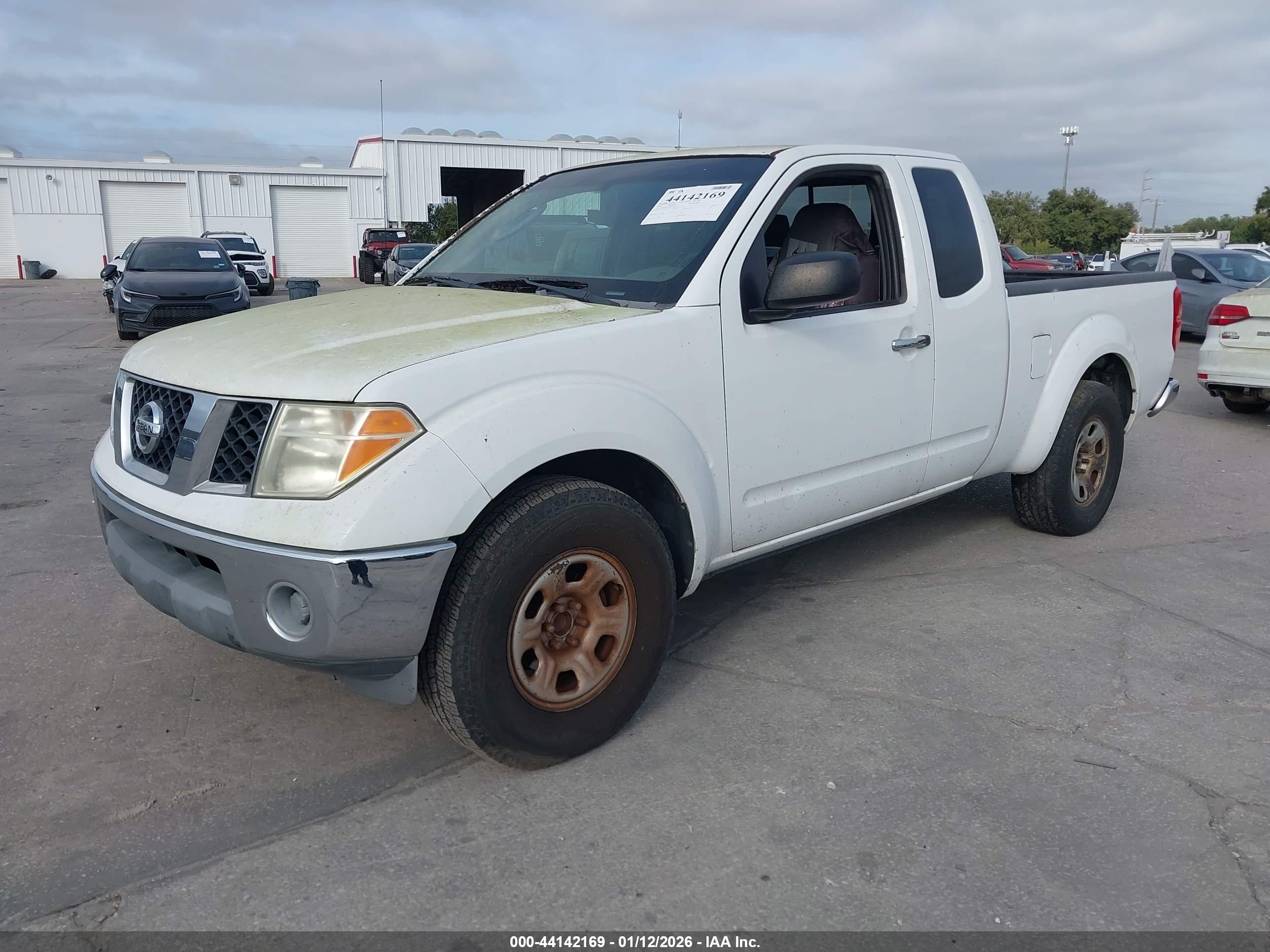 NISSAN FRONTIER image 2