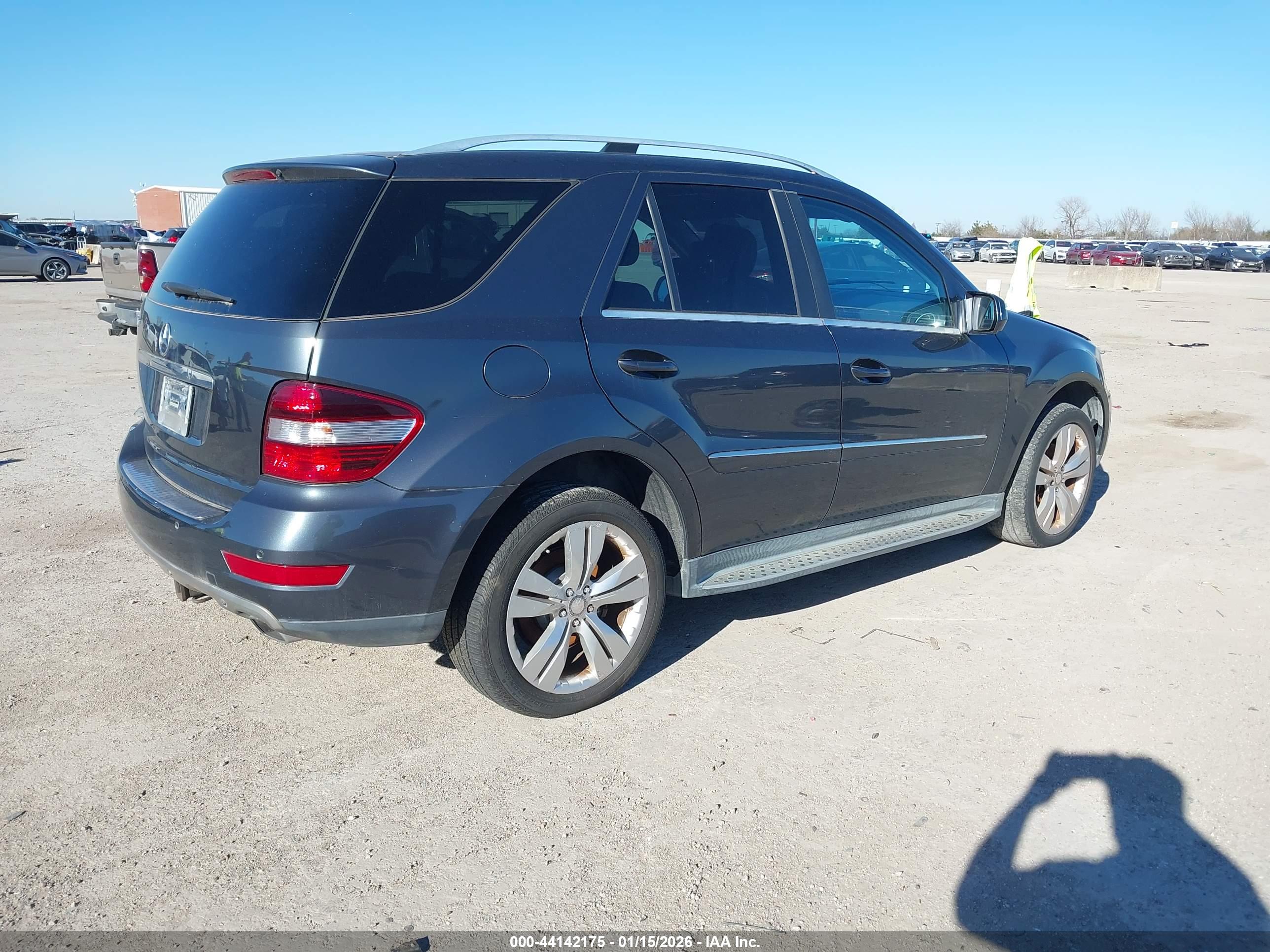 MERCEDES-BENZ ML image 4