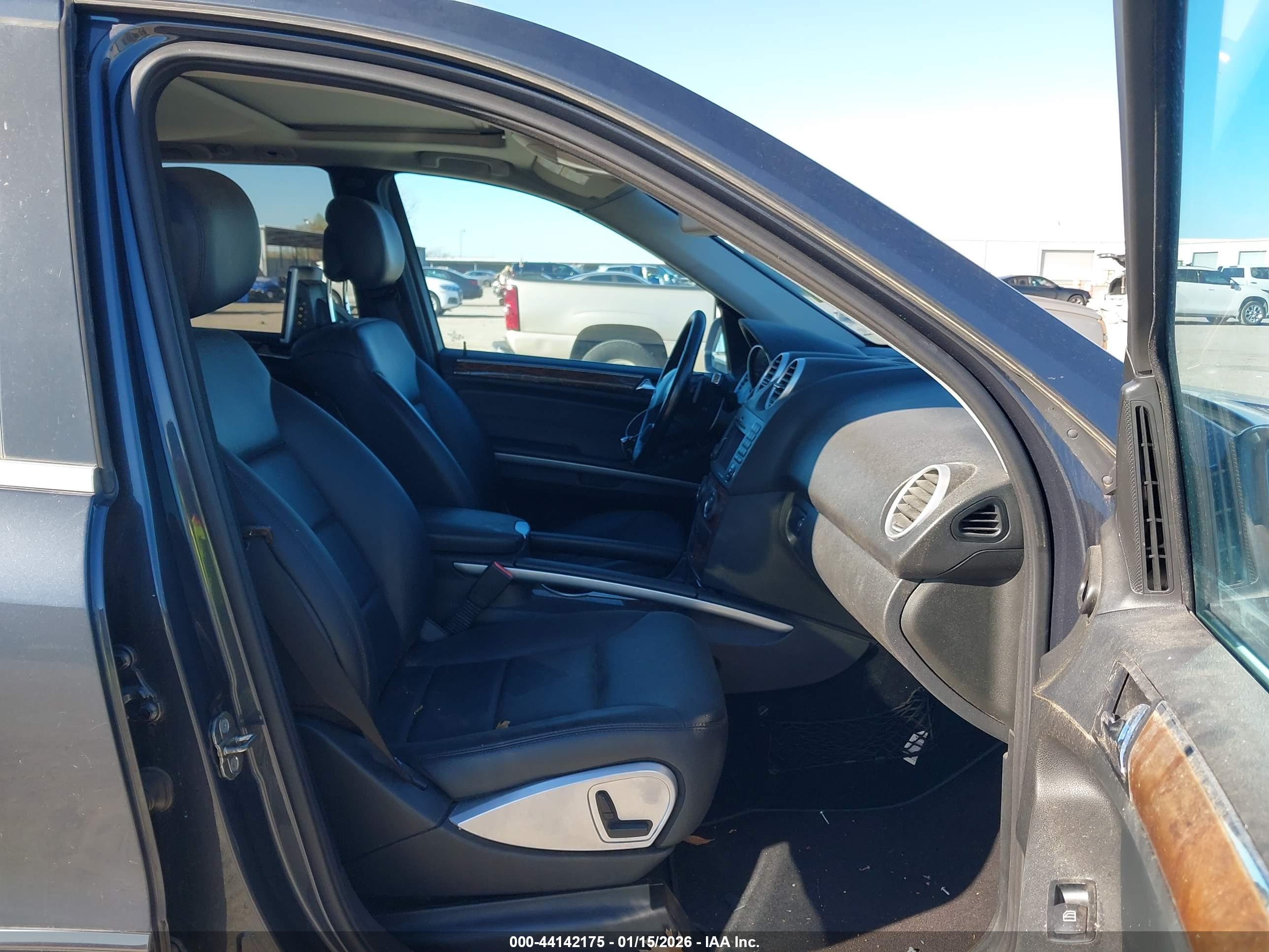MERCEDES-BENZ ML image 5