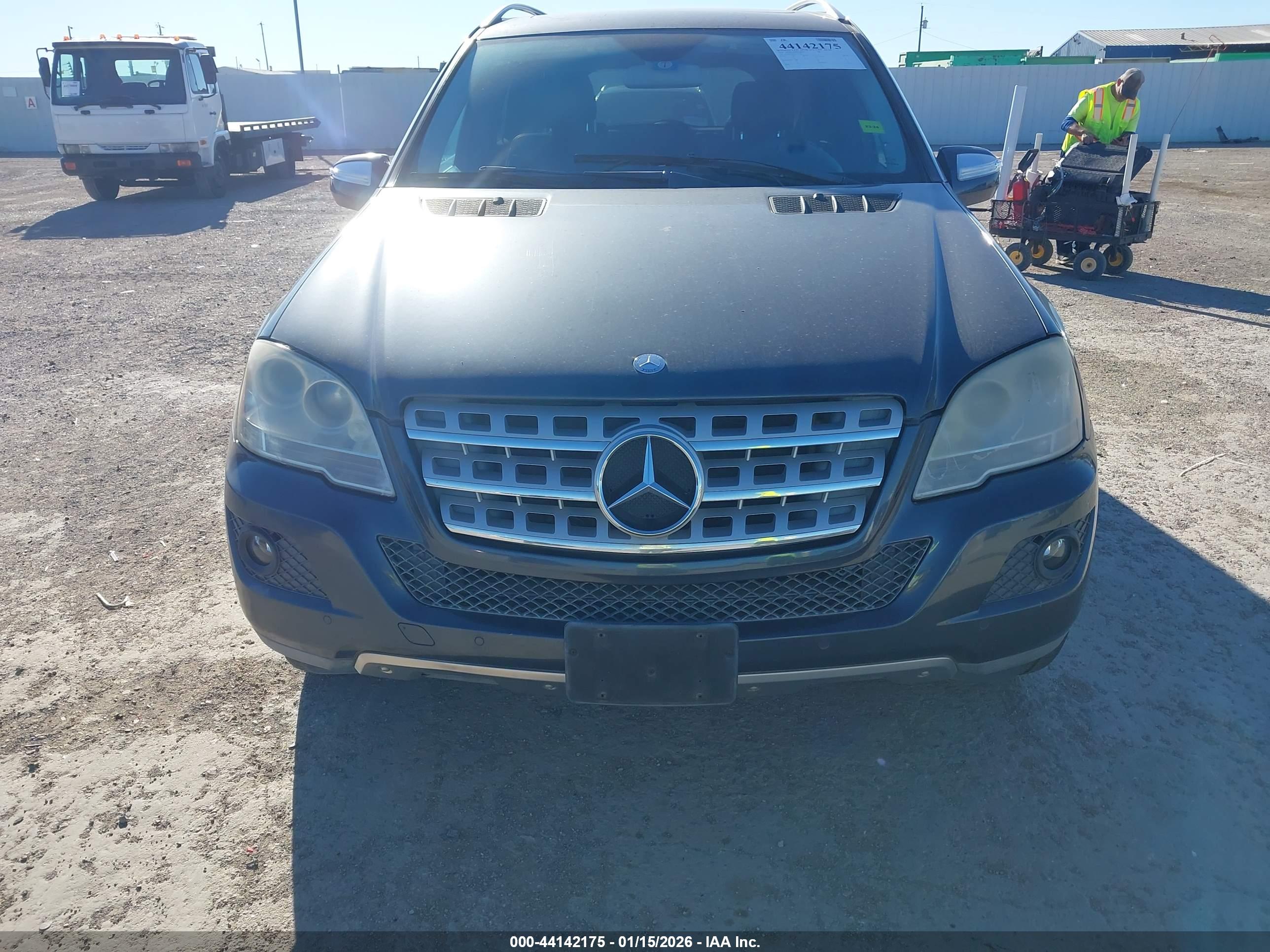 MERCEDES-BENZ ML image 6
