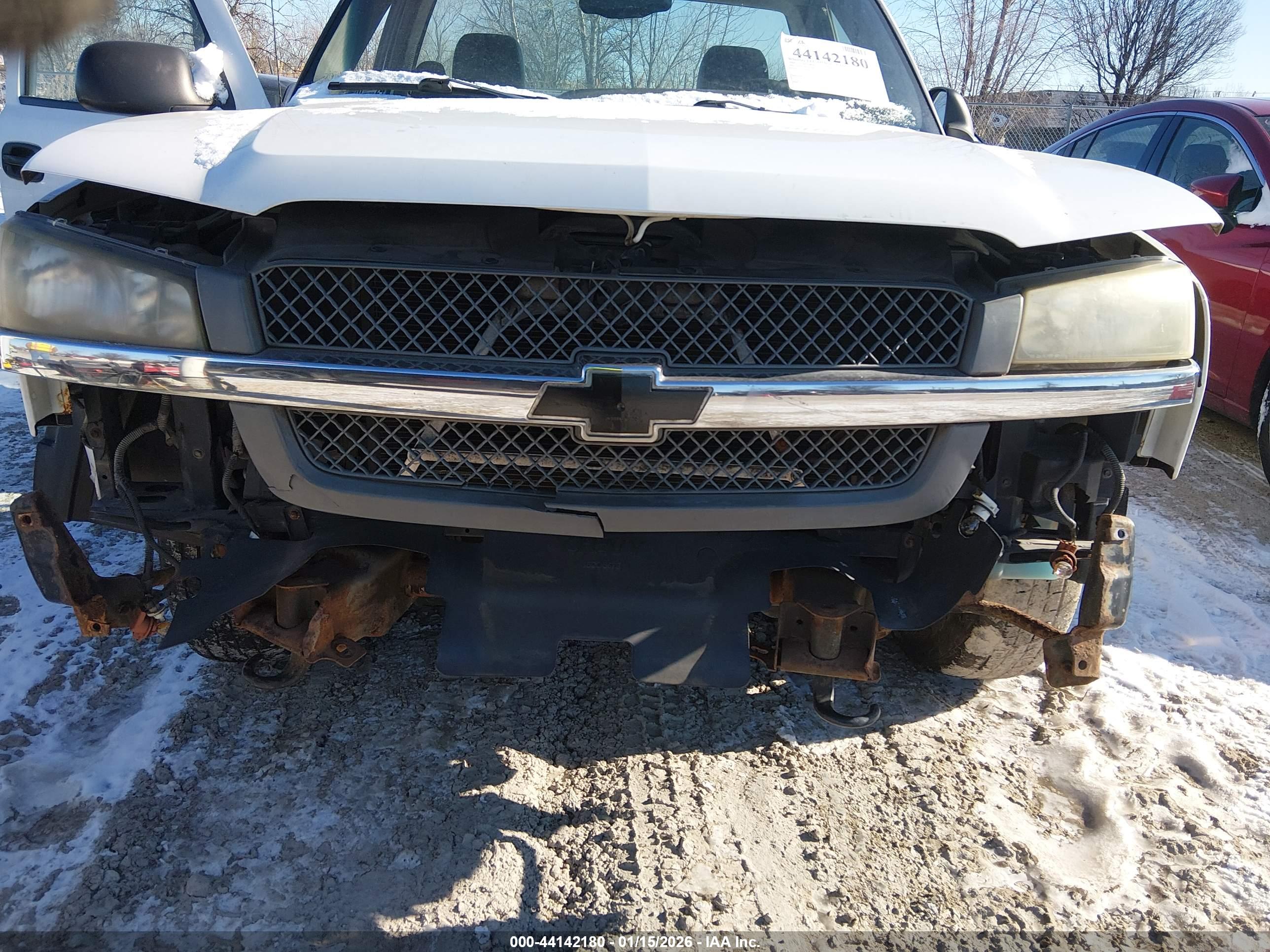 CHEVROLET SILVERADO image 6