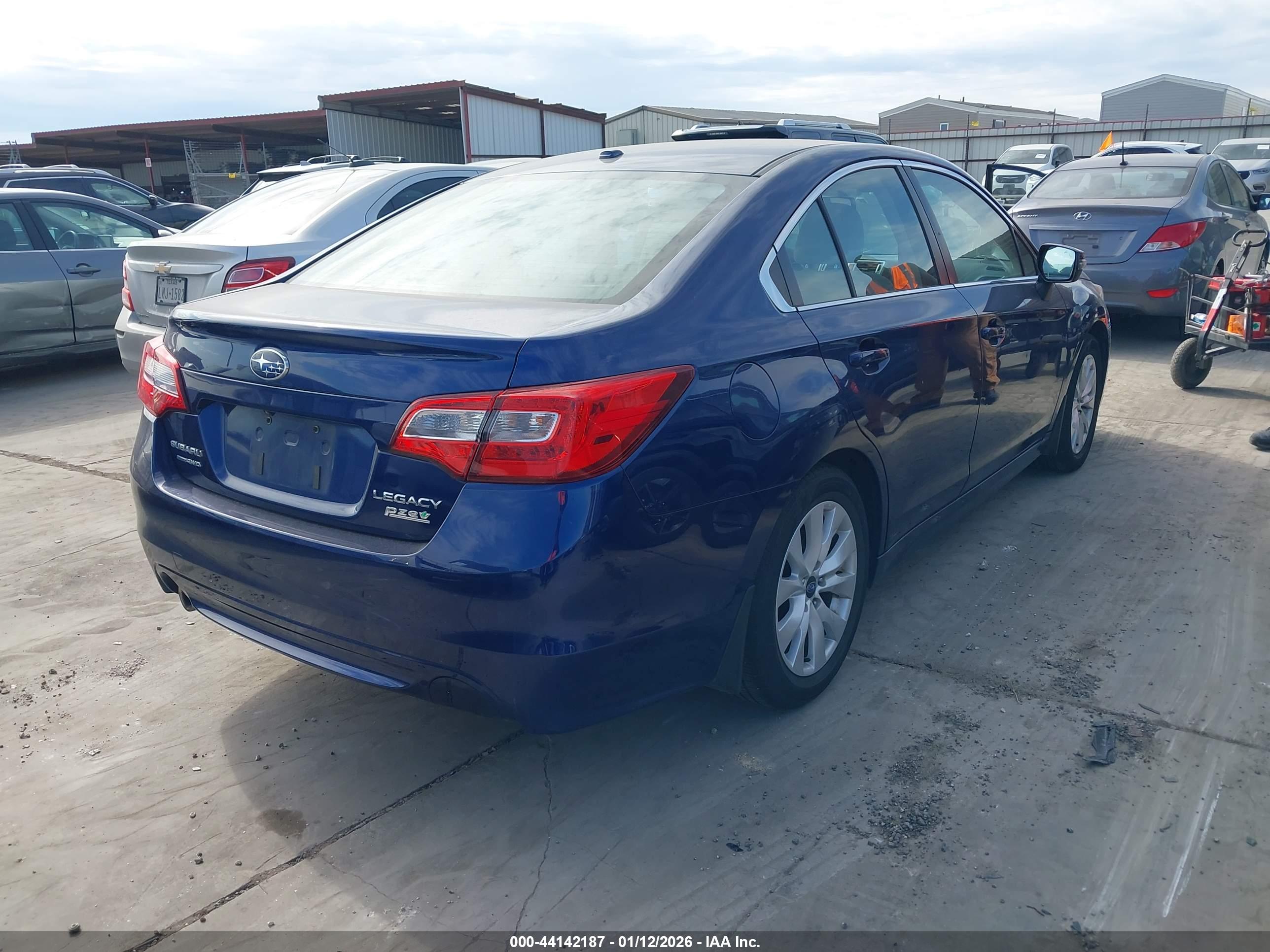 SUBARU LEGACY image 4