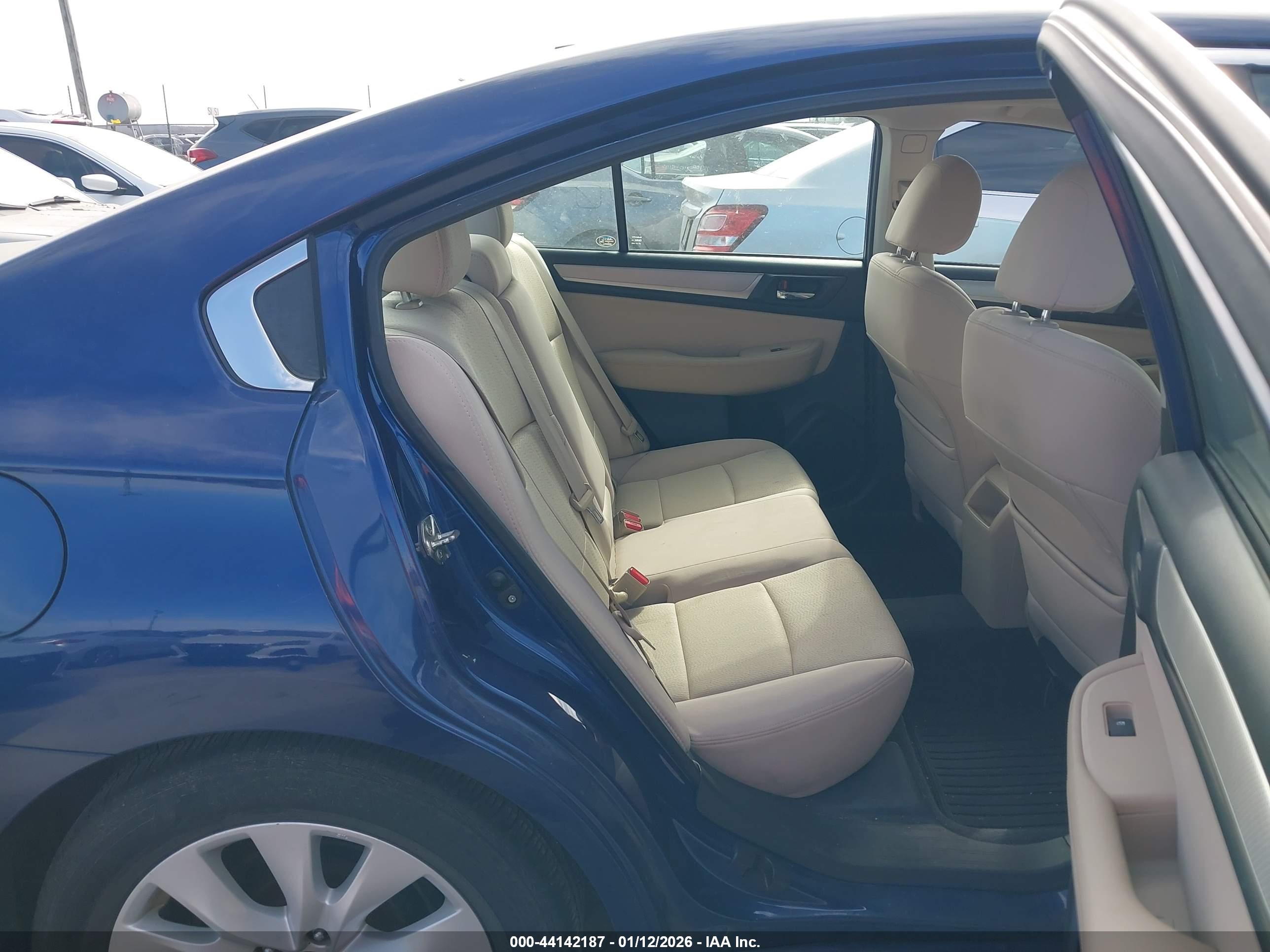 SUBARU LEGACY image 8