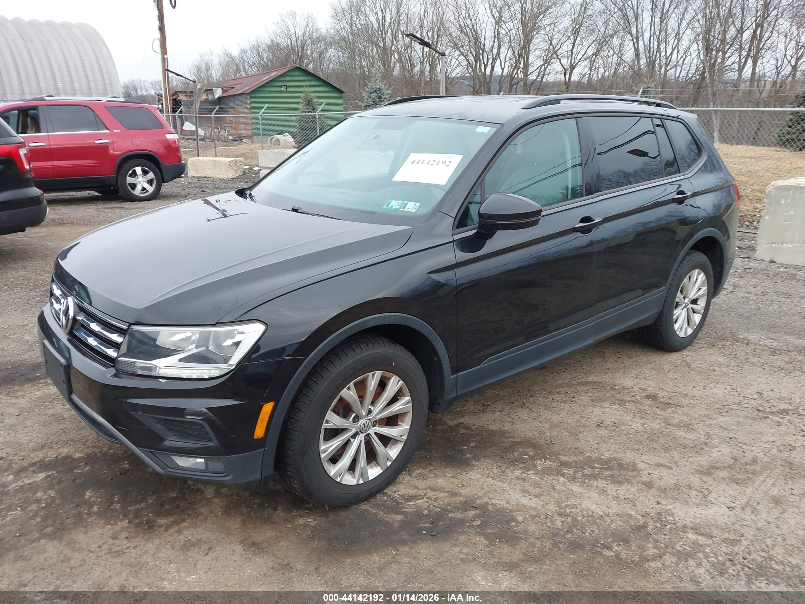 VOLKSWAGEN TIGUAN image 2