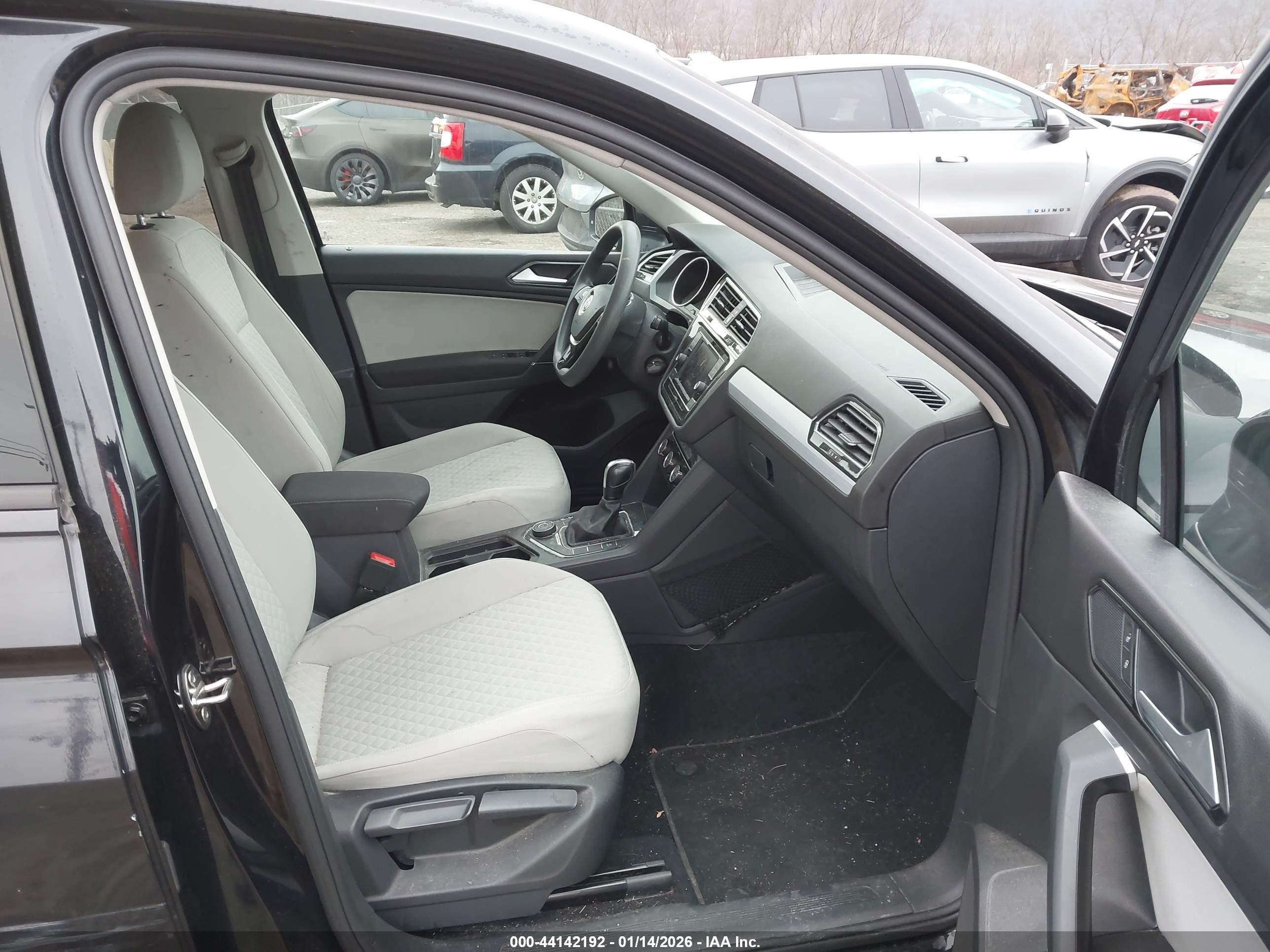 VOLKSWAGEN TIGUAN image 5