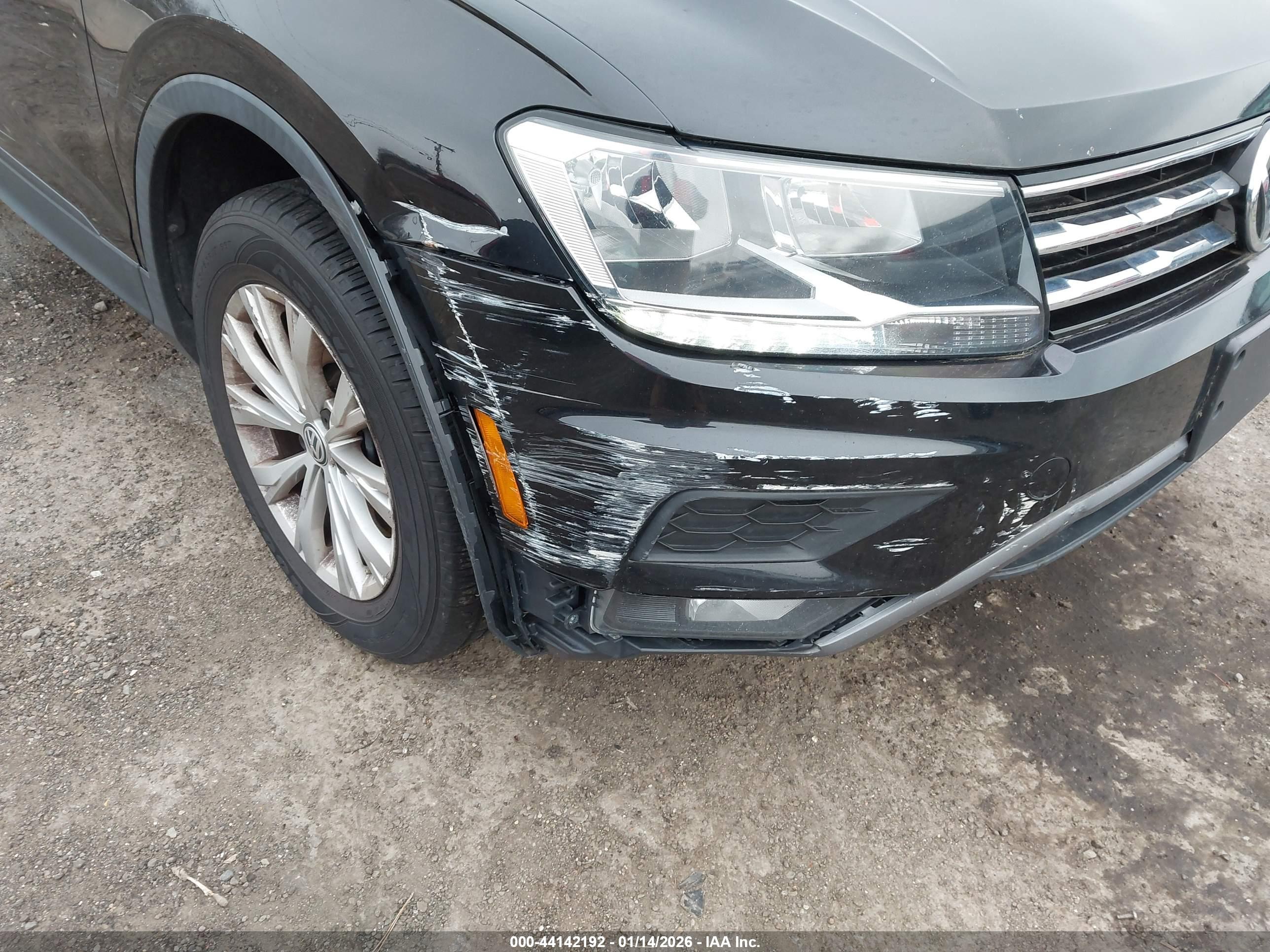 VOLKSWAGEN TIGUAN image 6