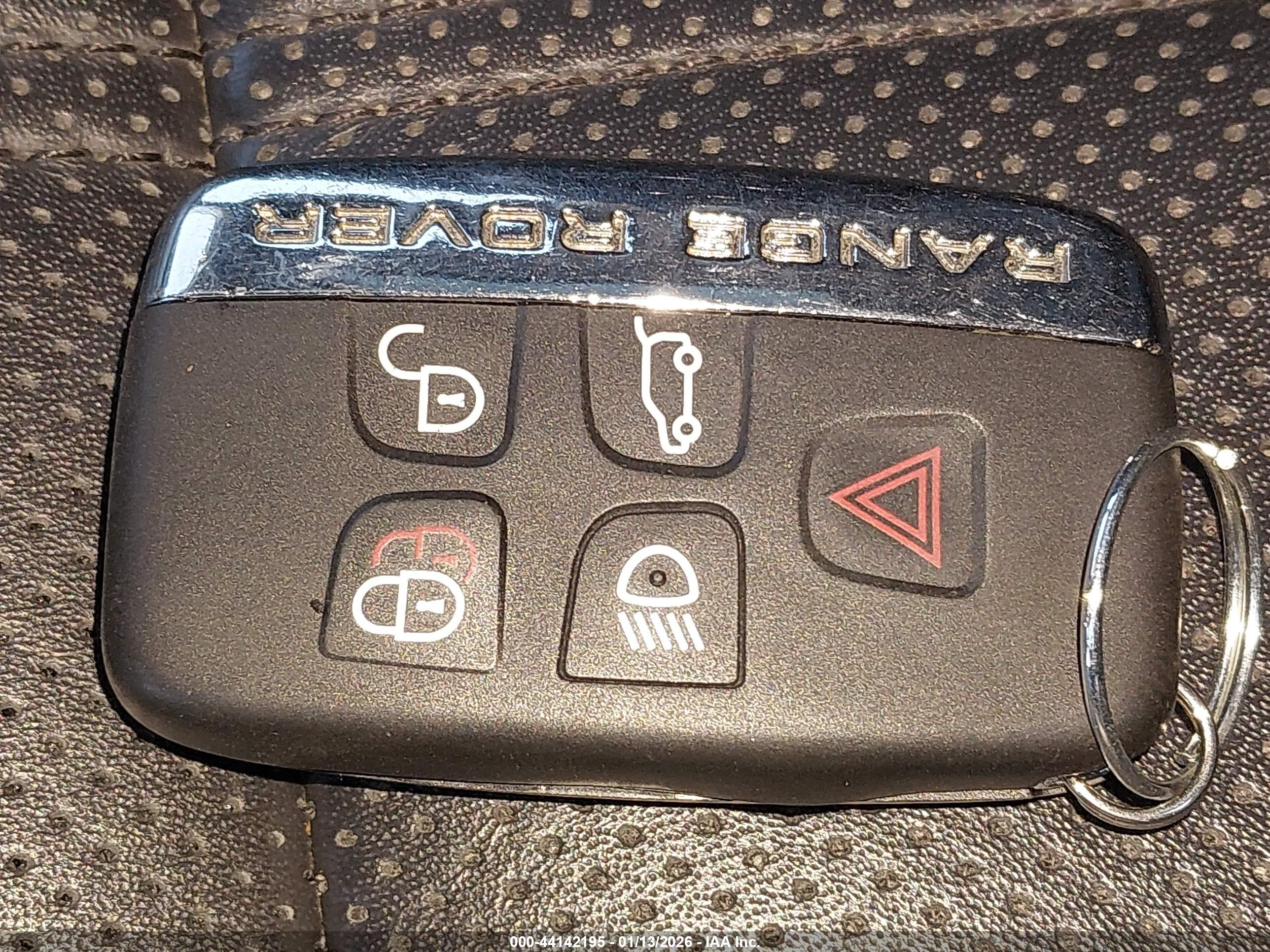 LAND ROVER image 11