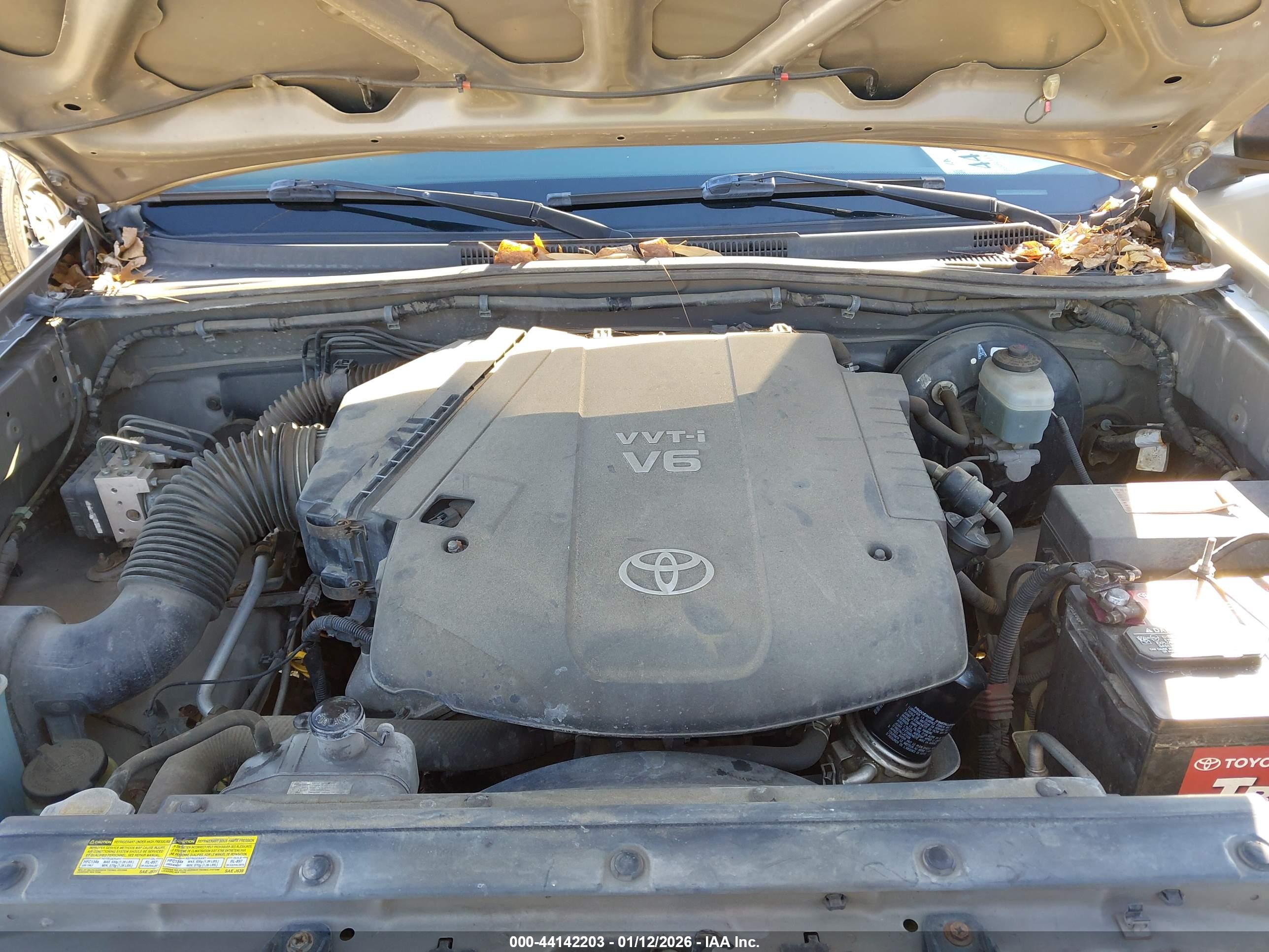 TOYOTA TACOMA image 10