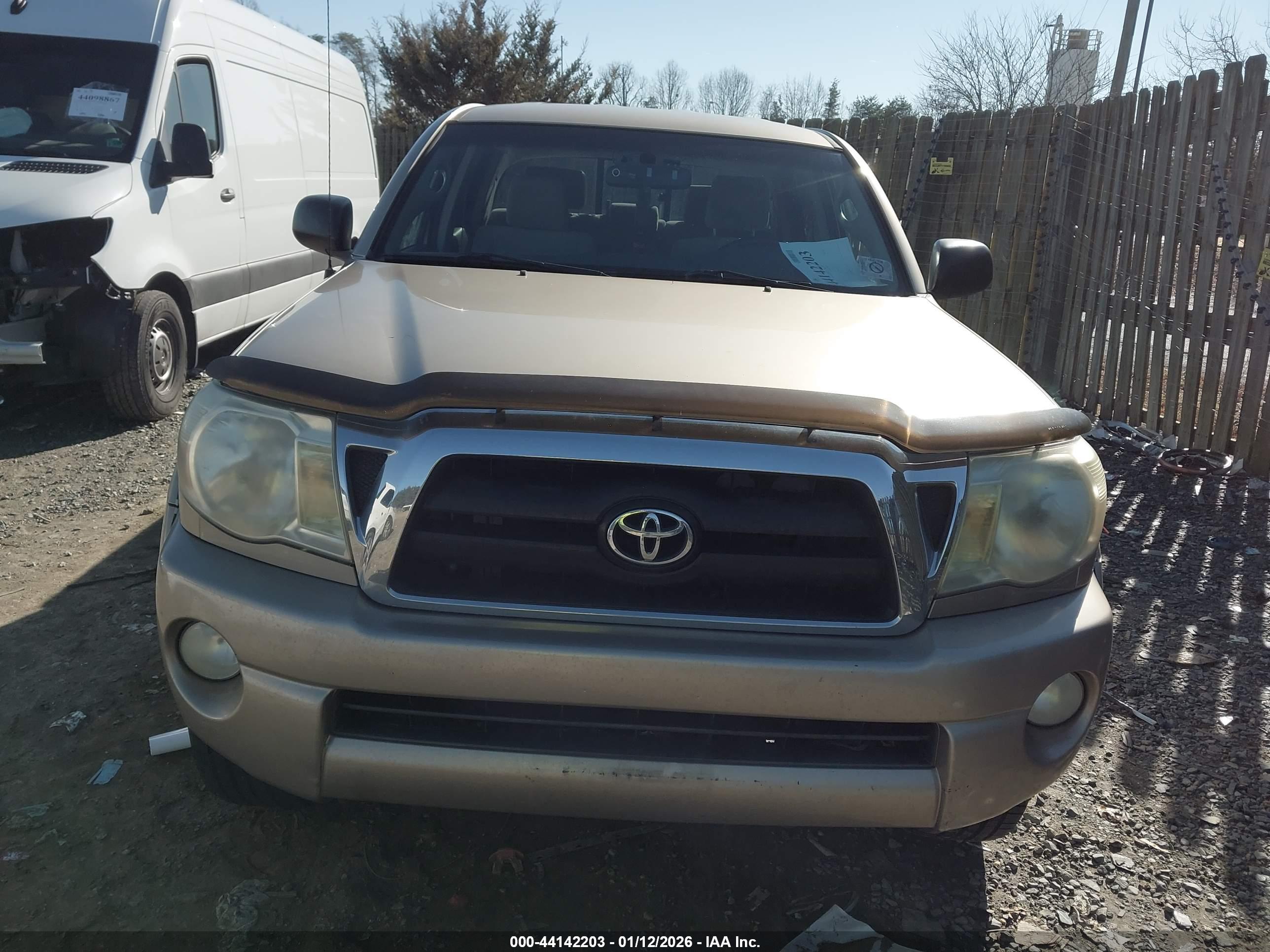 TOYOTA TACOMA image 6