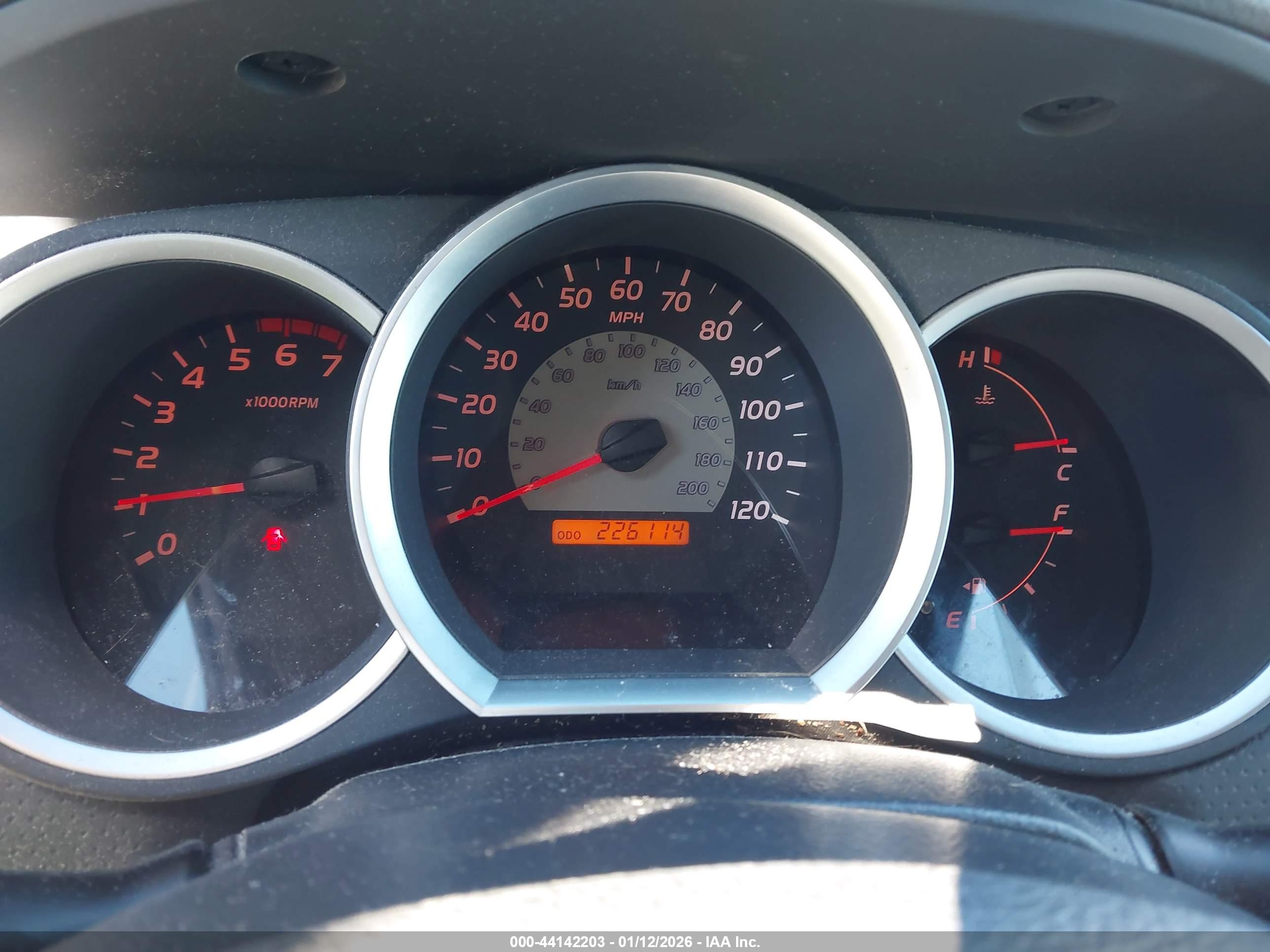 TOYOTA TACOMA image 7