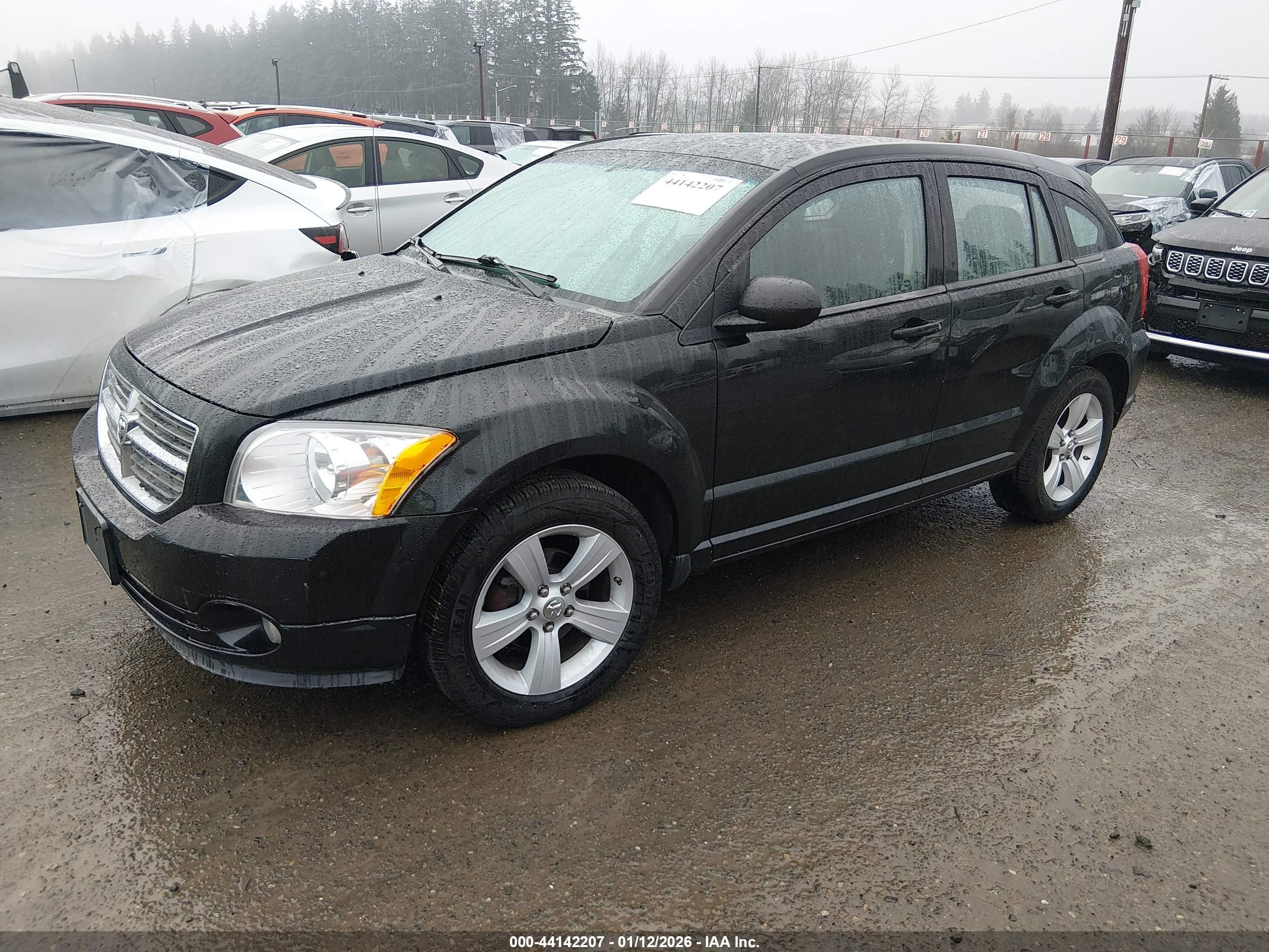 DODGE CALIBER image 2