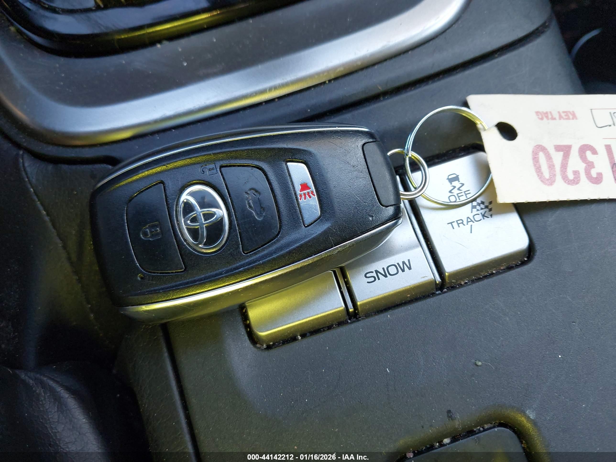 TOYOTA GR86 image 11