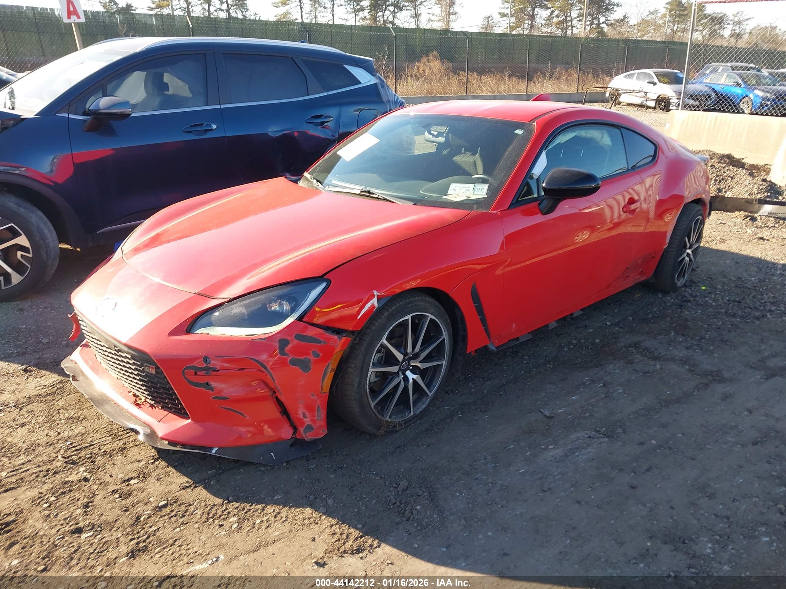 TOYOTA GR86 image 2