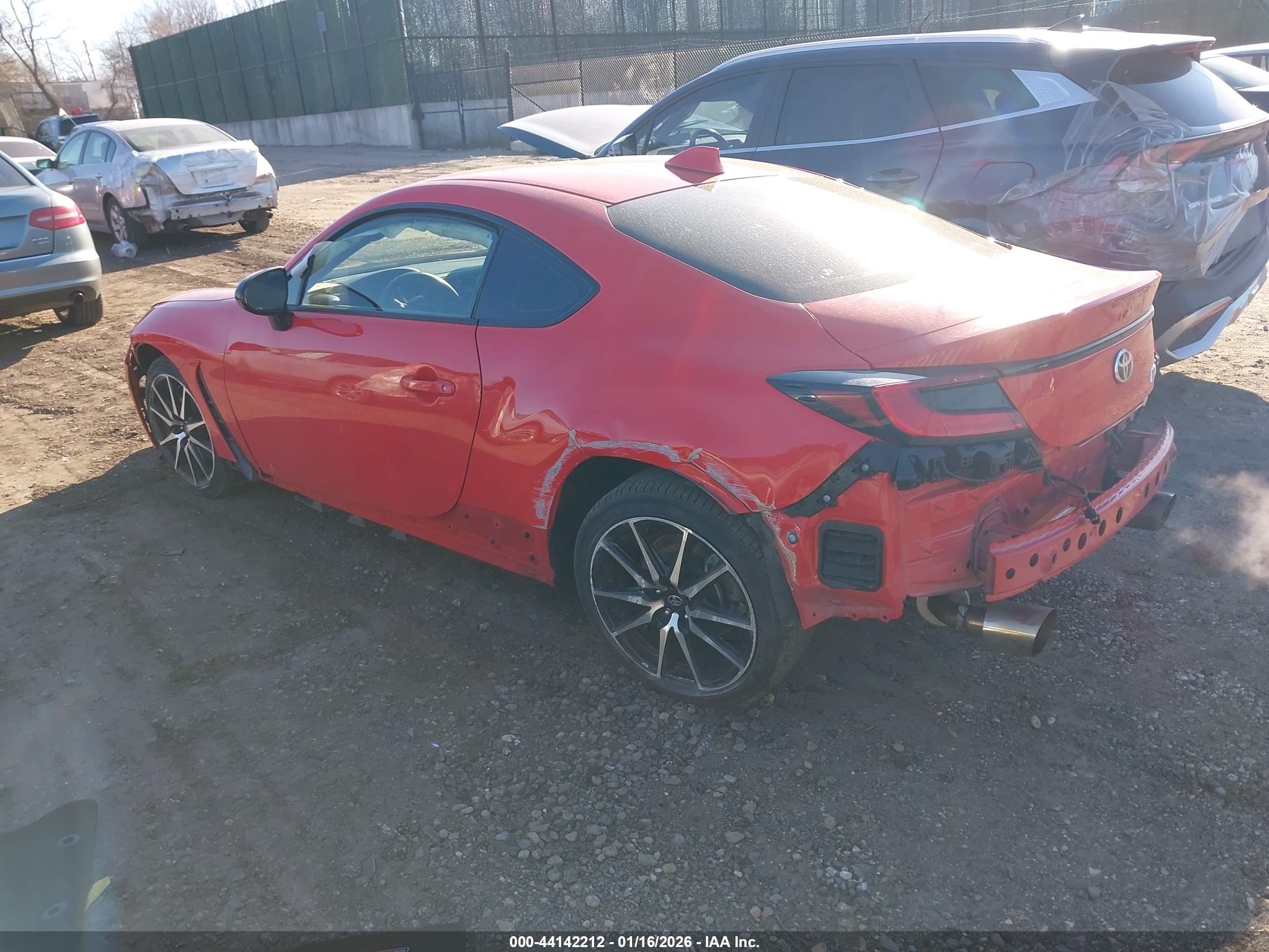 TOYOTA GR86 image 3