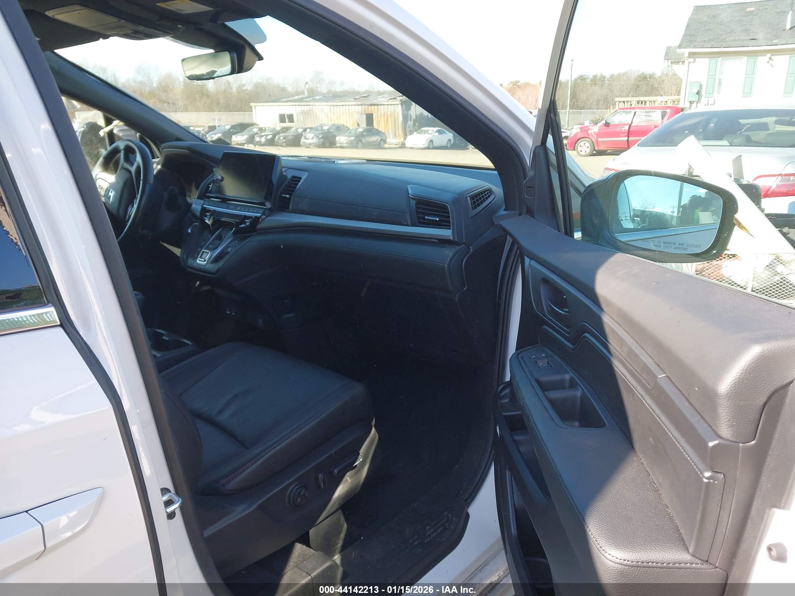 HONDA ODYSSEY image 5
