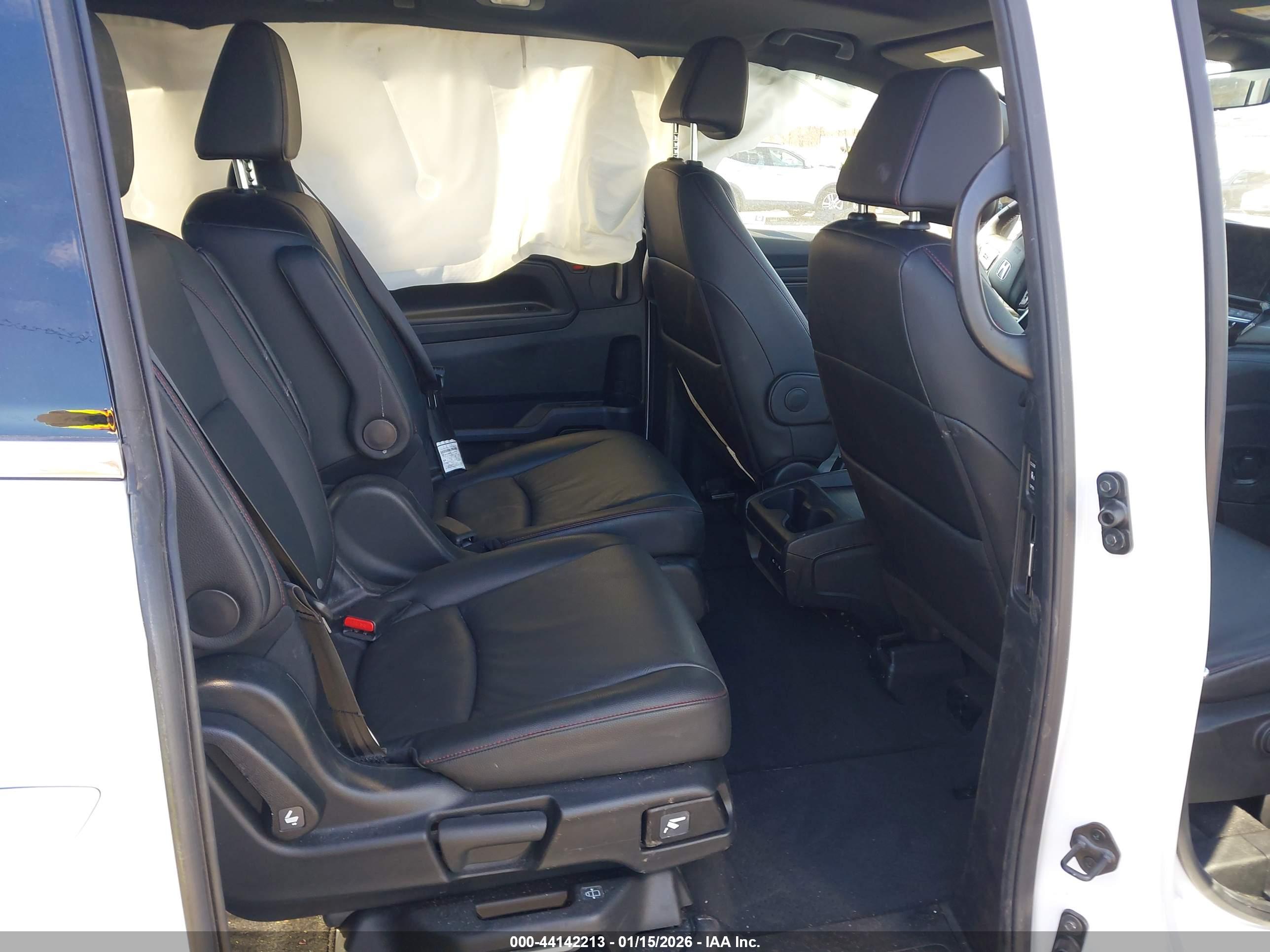 HONDA ODYSSEY image 8