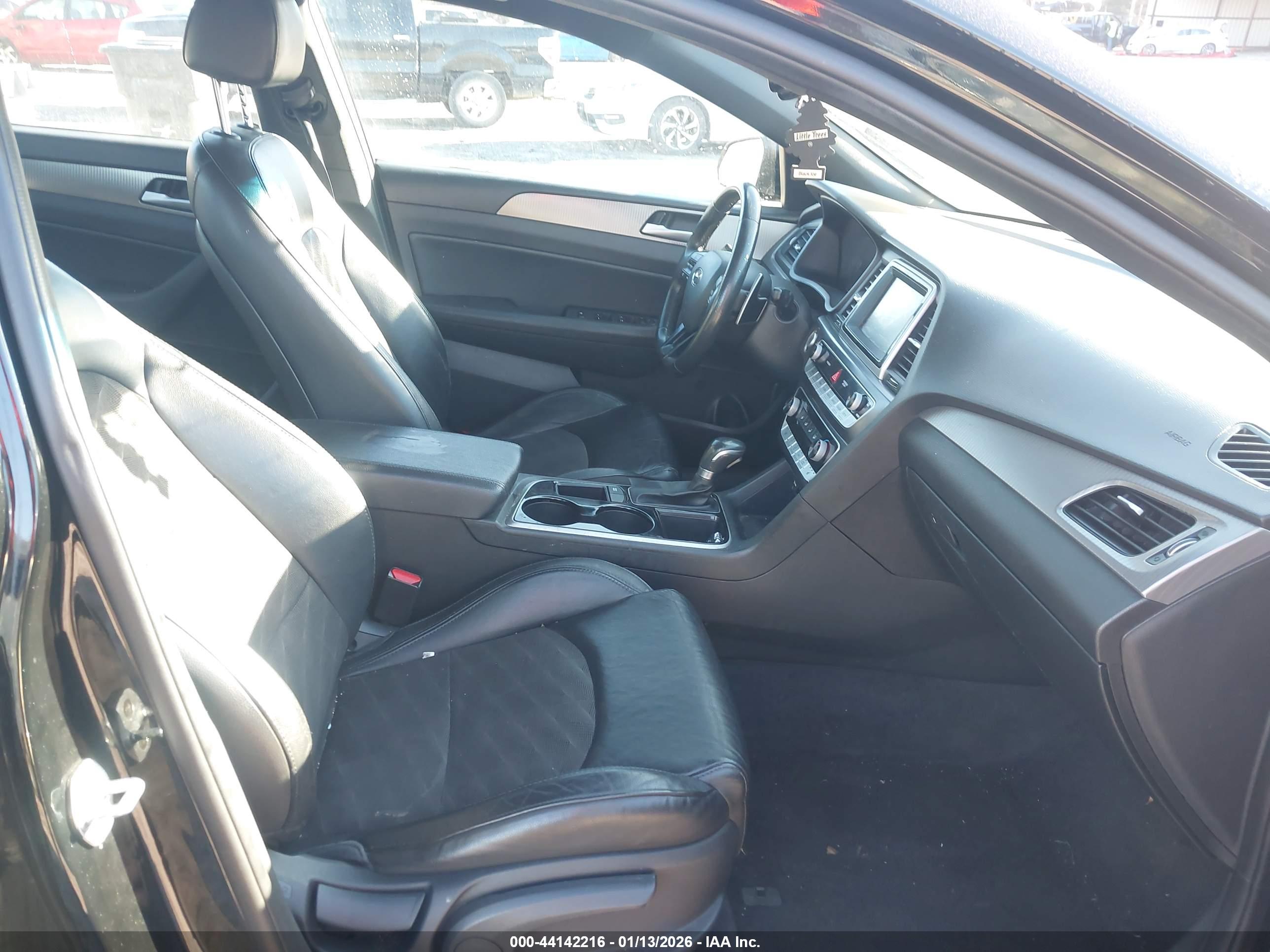 HYUNDAI SONATA image 5