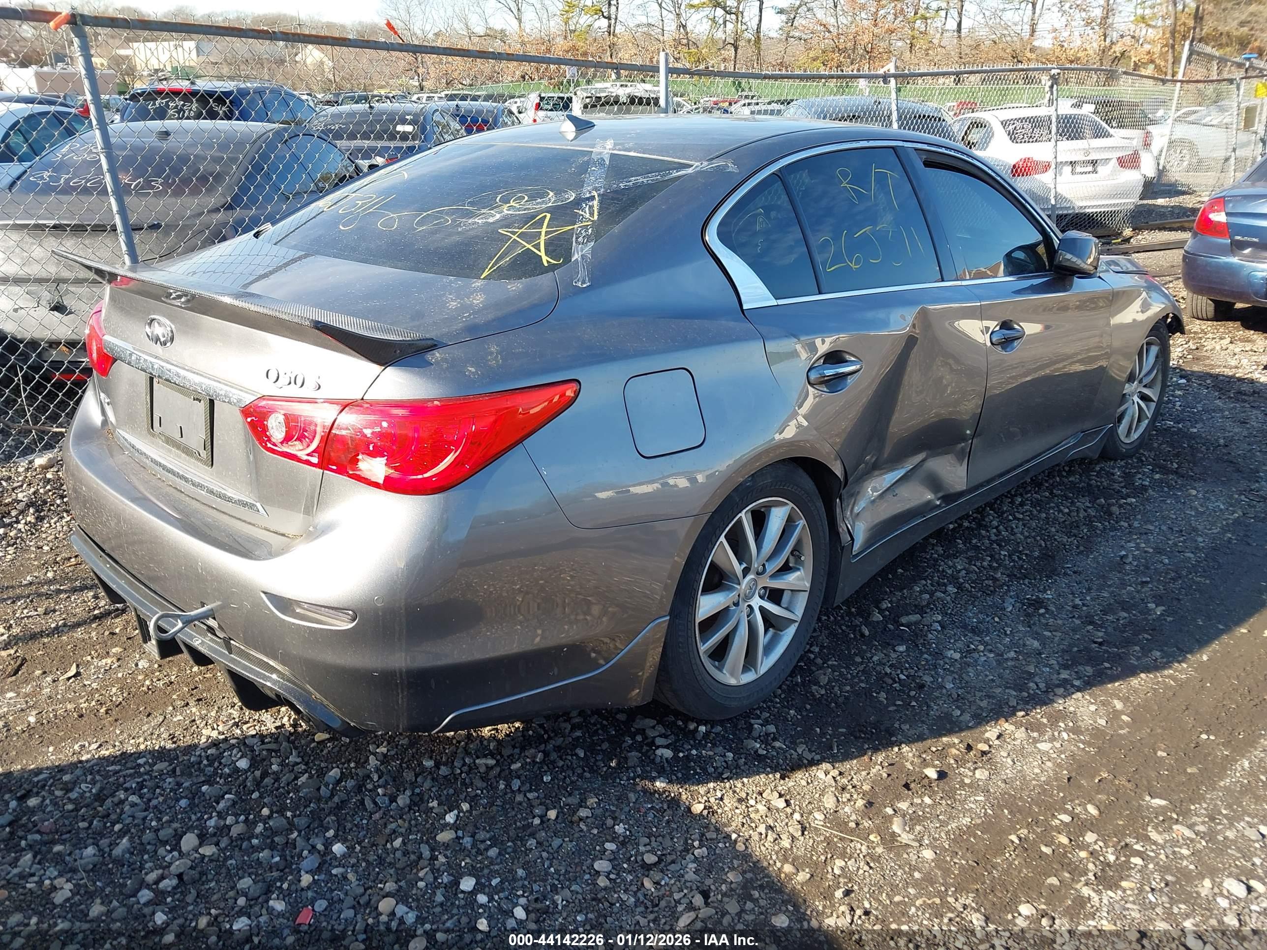 INFINITI Q50 image 4
