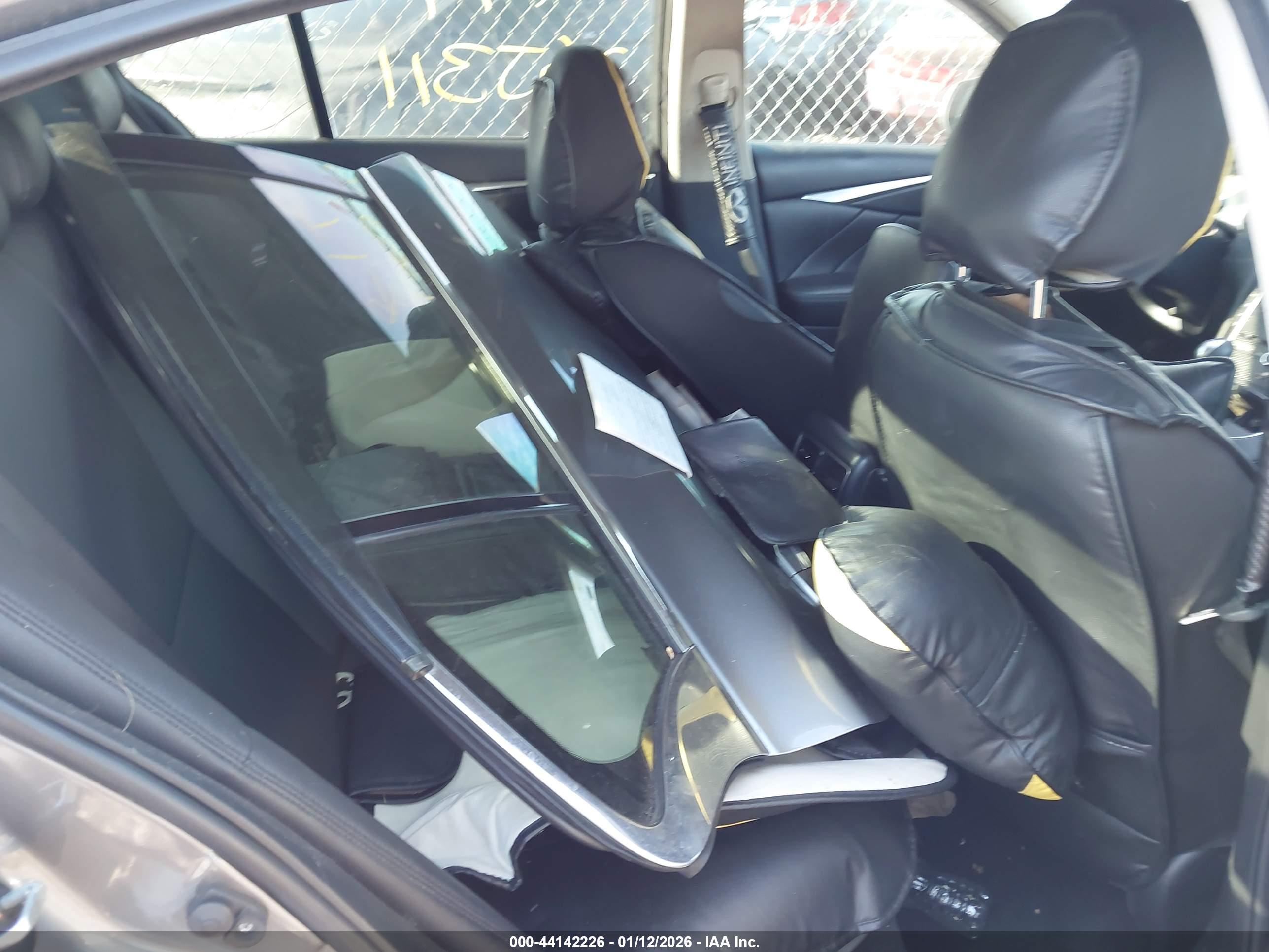 INFINITI Q50 image 8