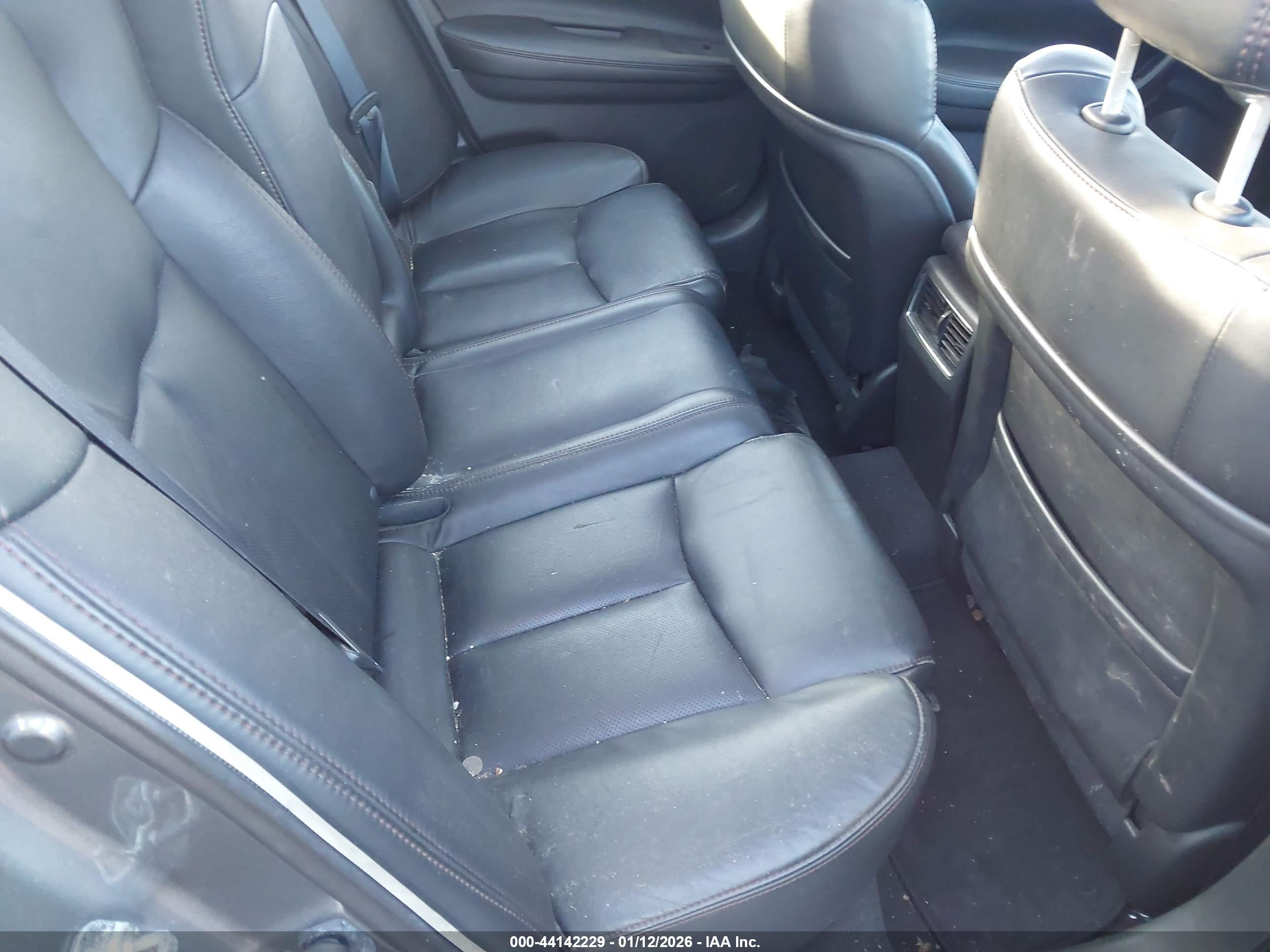 NISSAN MAXIMA image 8