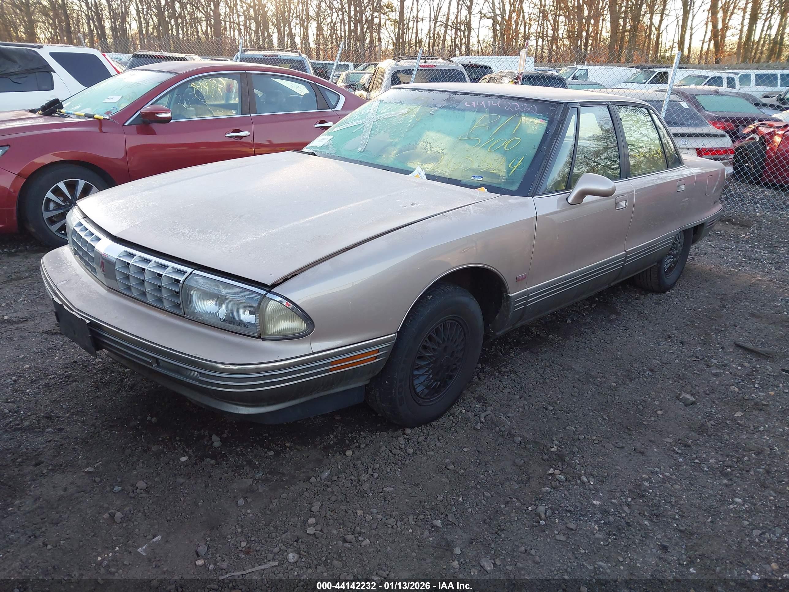 OLDSMOBILE 98 image 2