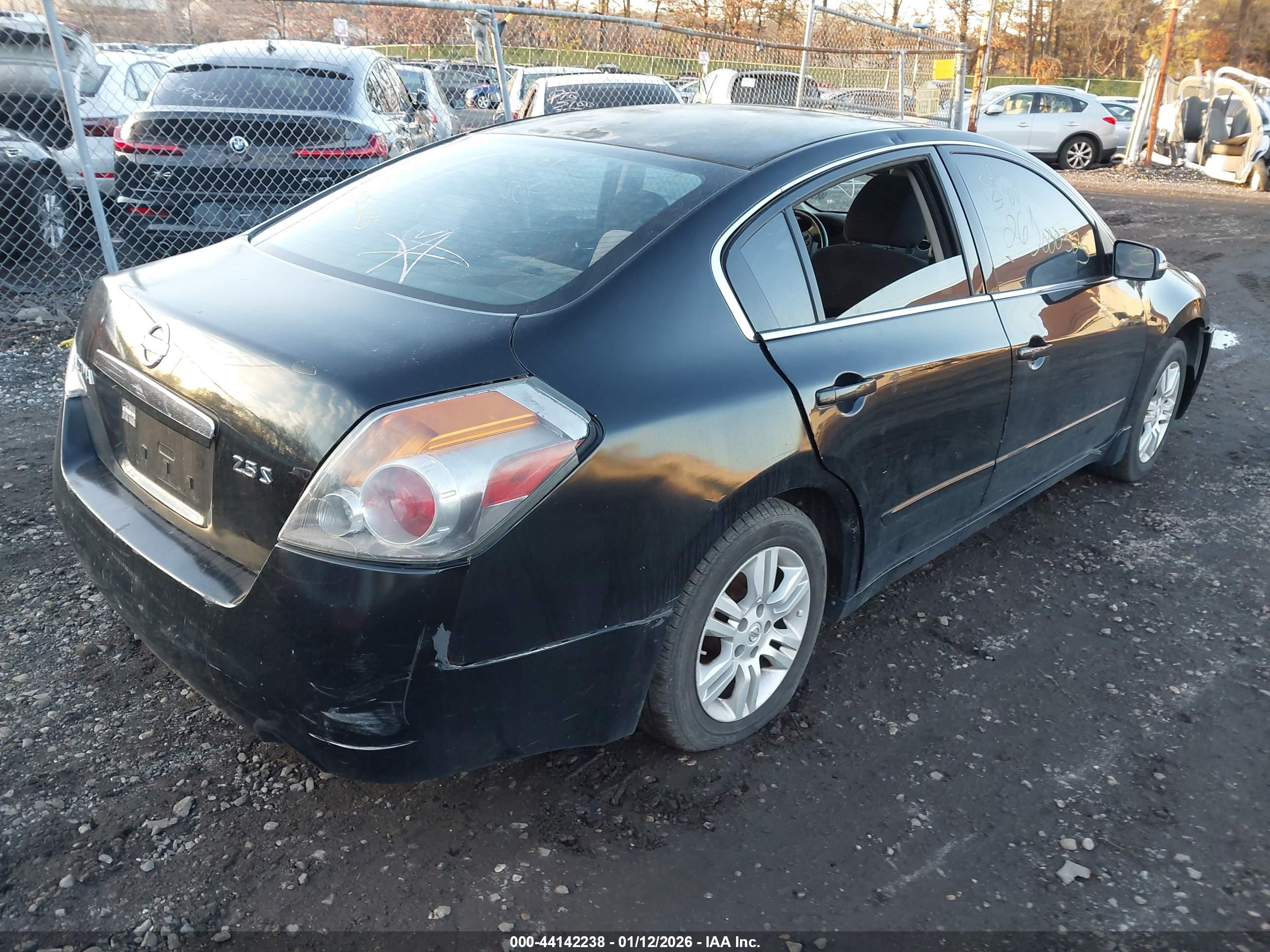 NISSAN ALTIMA image 4