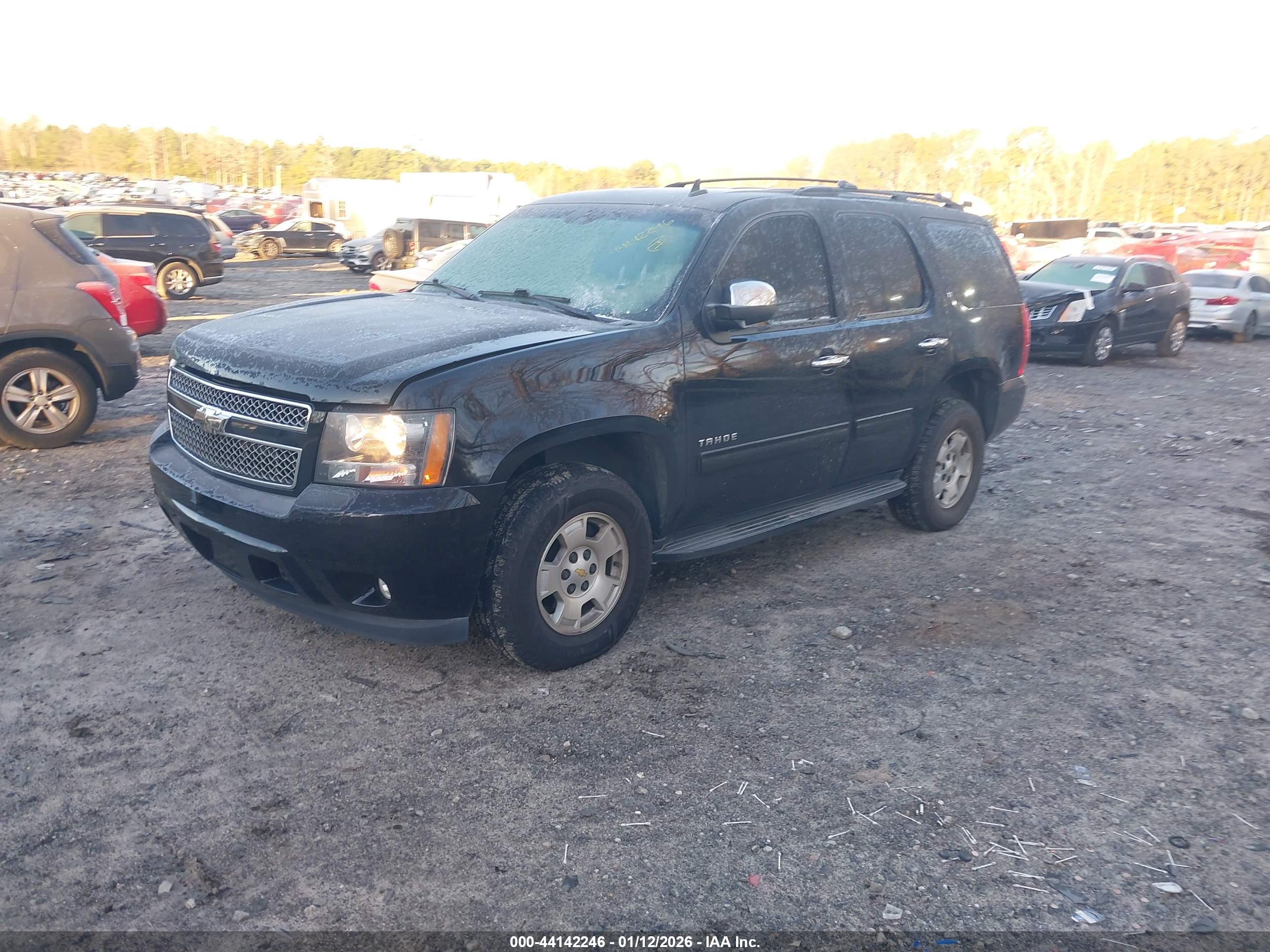 CHEVROLET TAHOE image 2