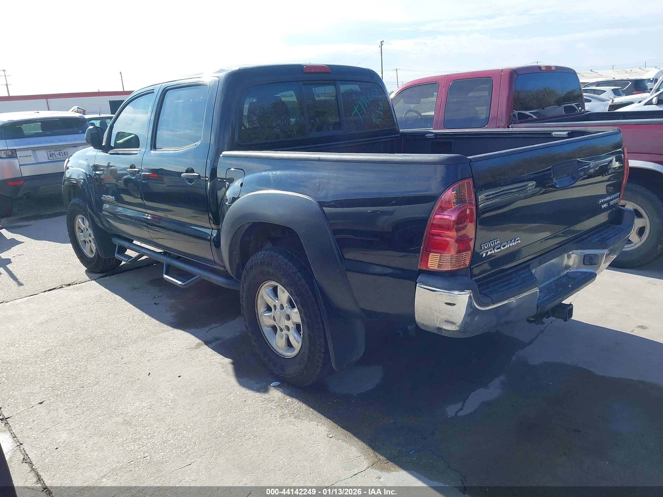 TOYOTA TACOMA image 3