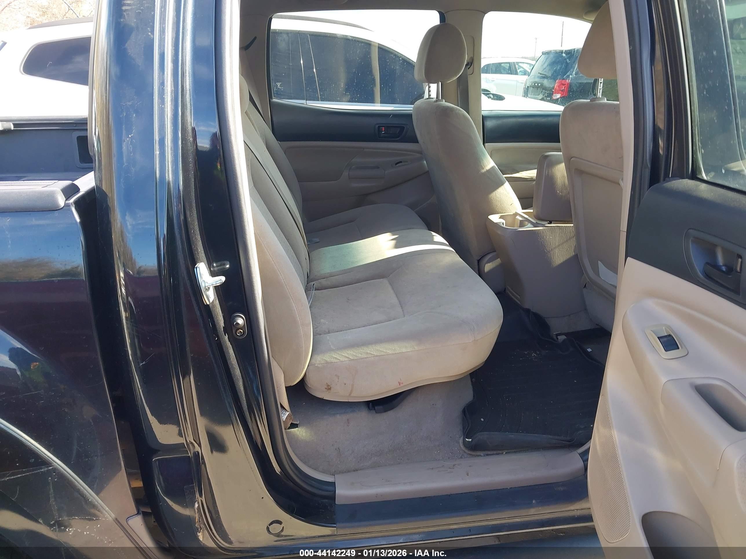TOYOTA TACOMA image 8