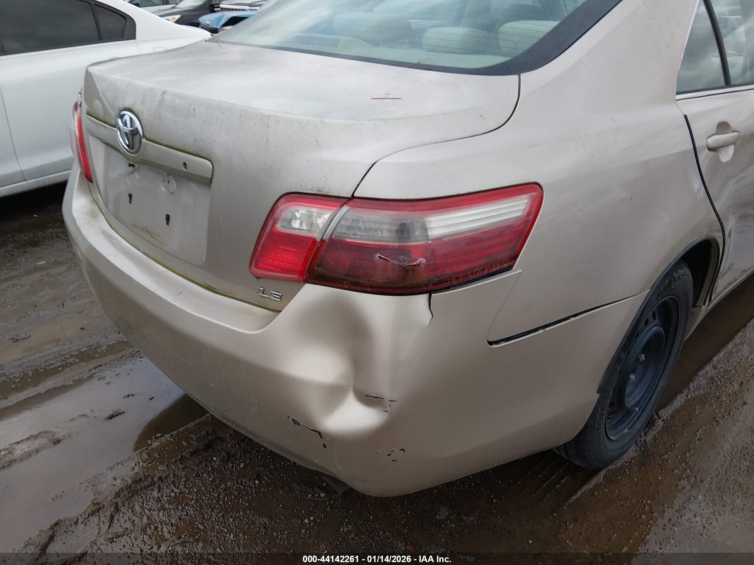 TOYOTA CAMRY image 6