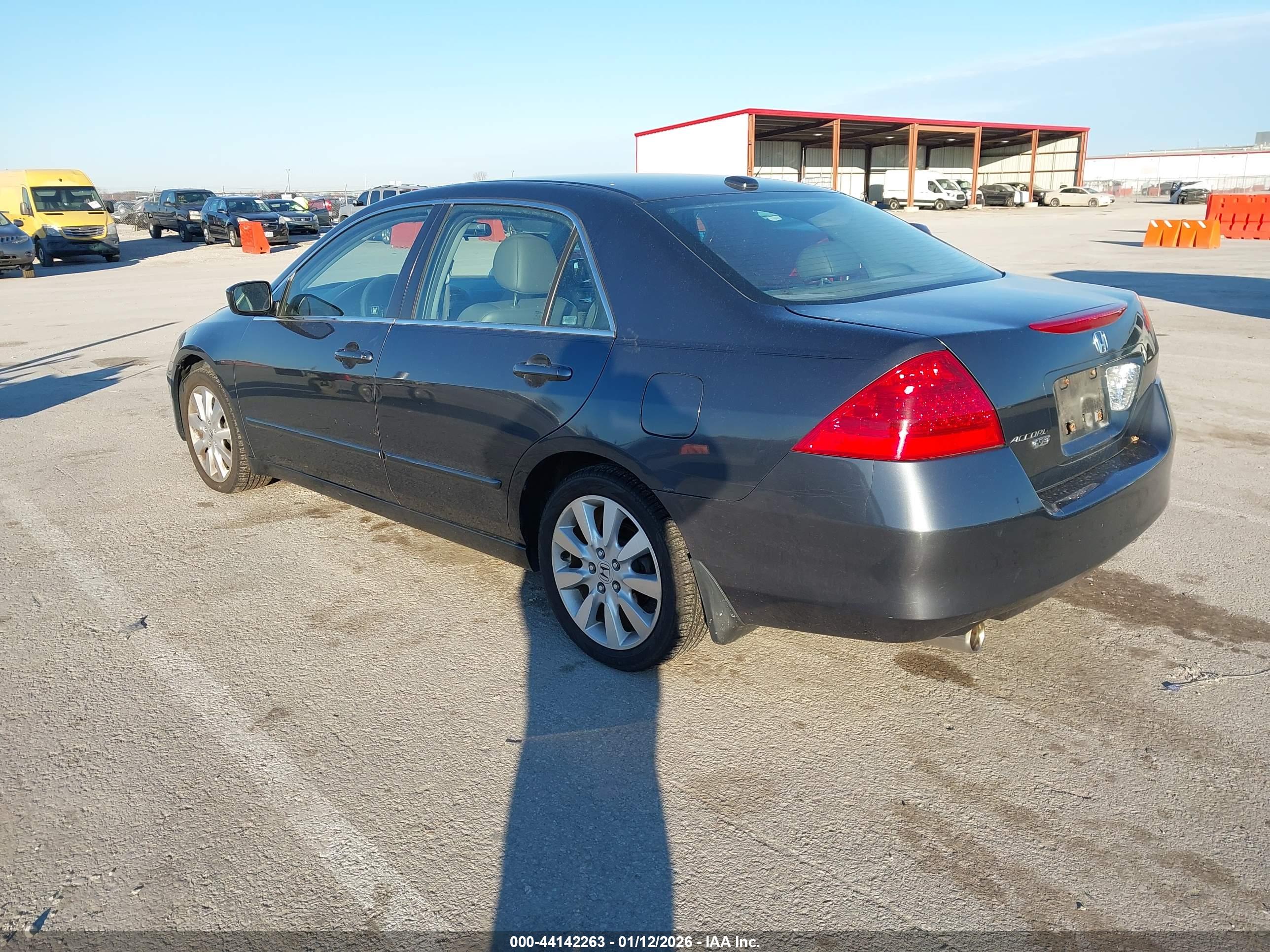 HONDA ACCORD image 3