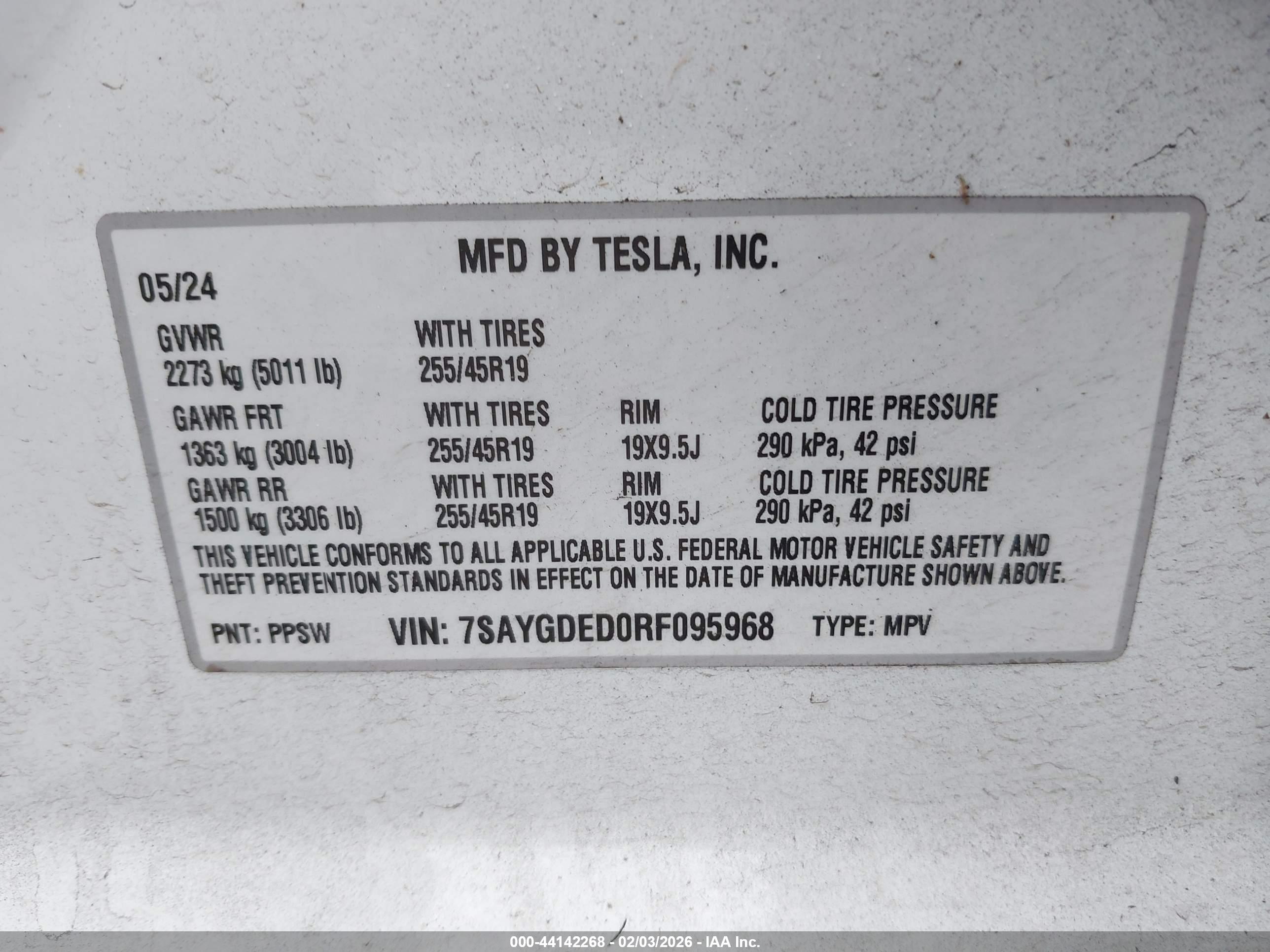 TESLA MODEL image 9