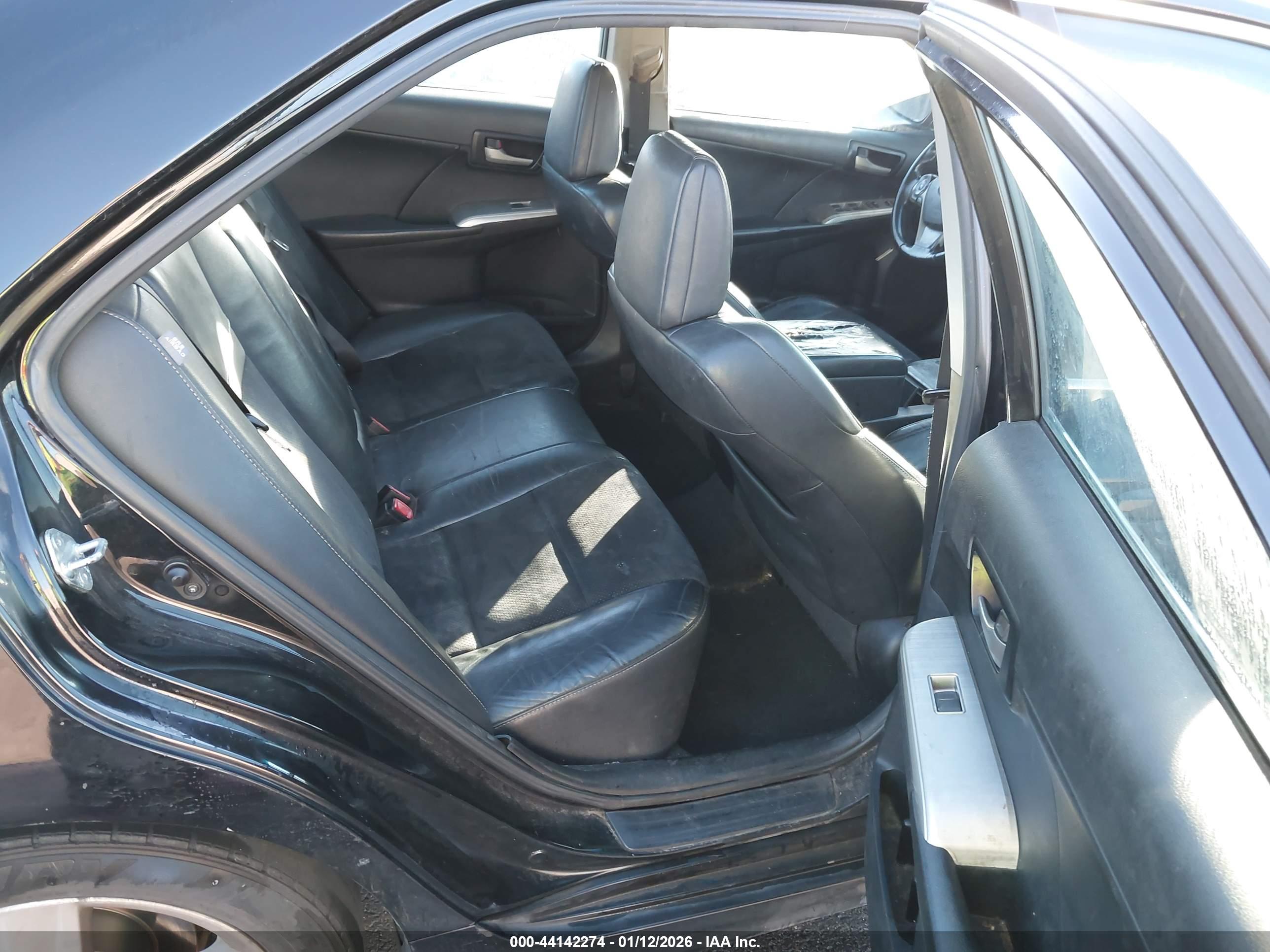 TOYOTA CAMRY image 8