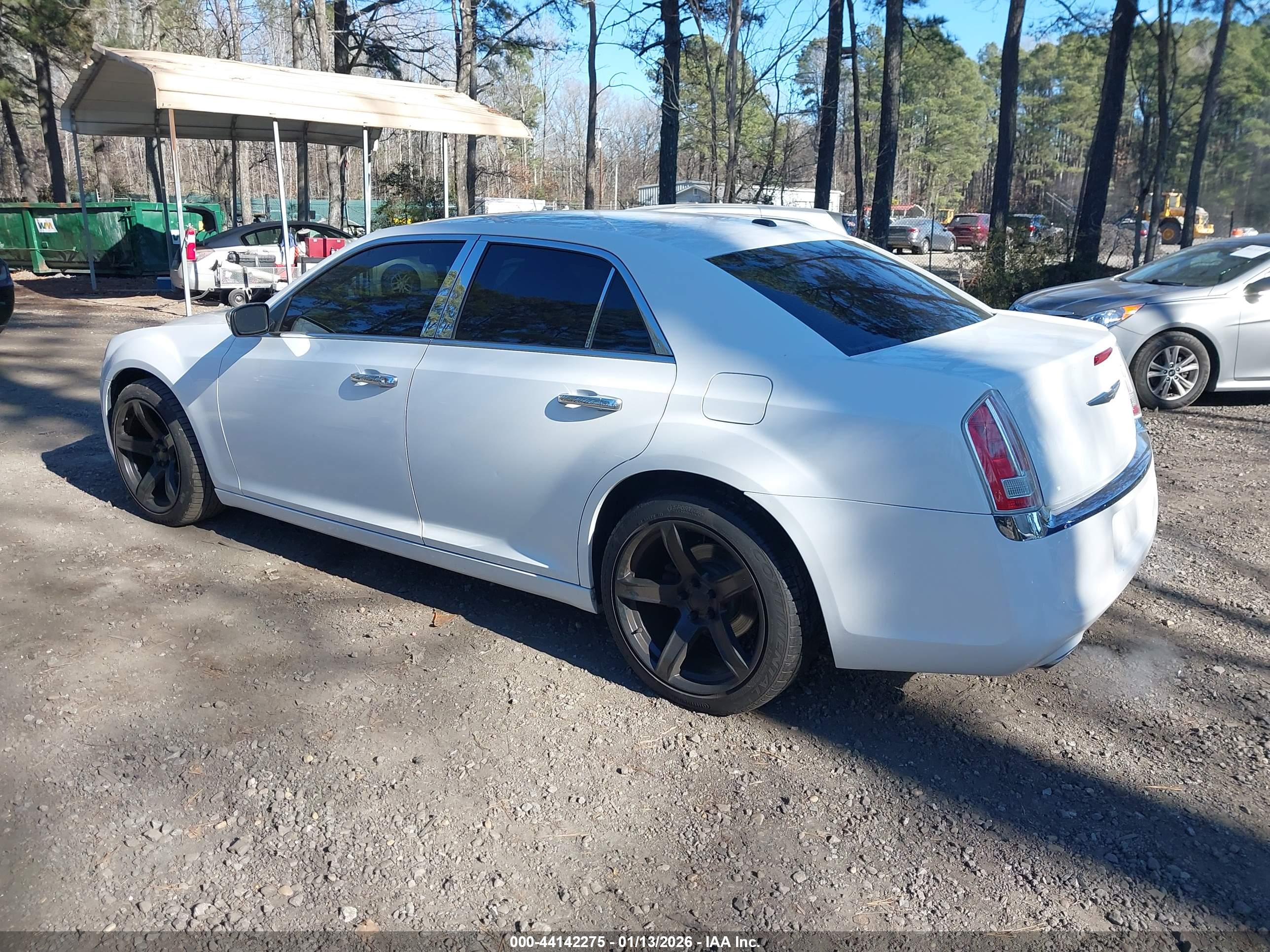 CHRYSLER 300C image 3