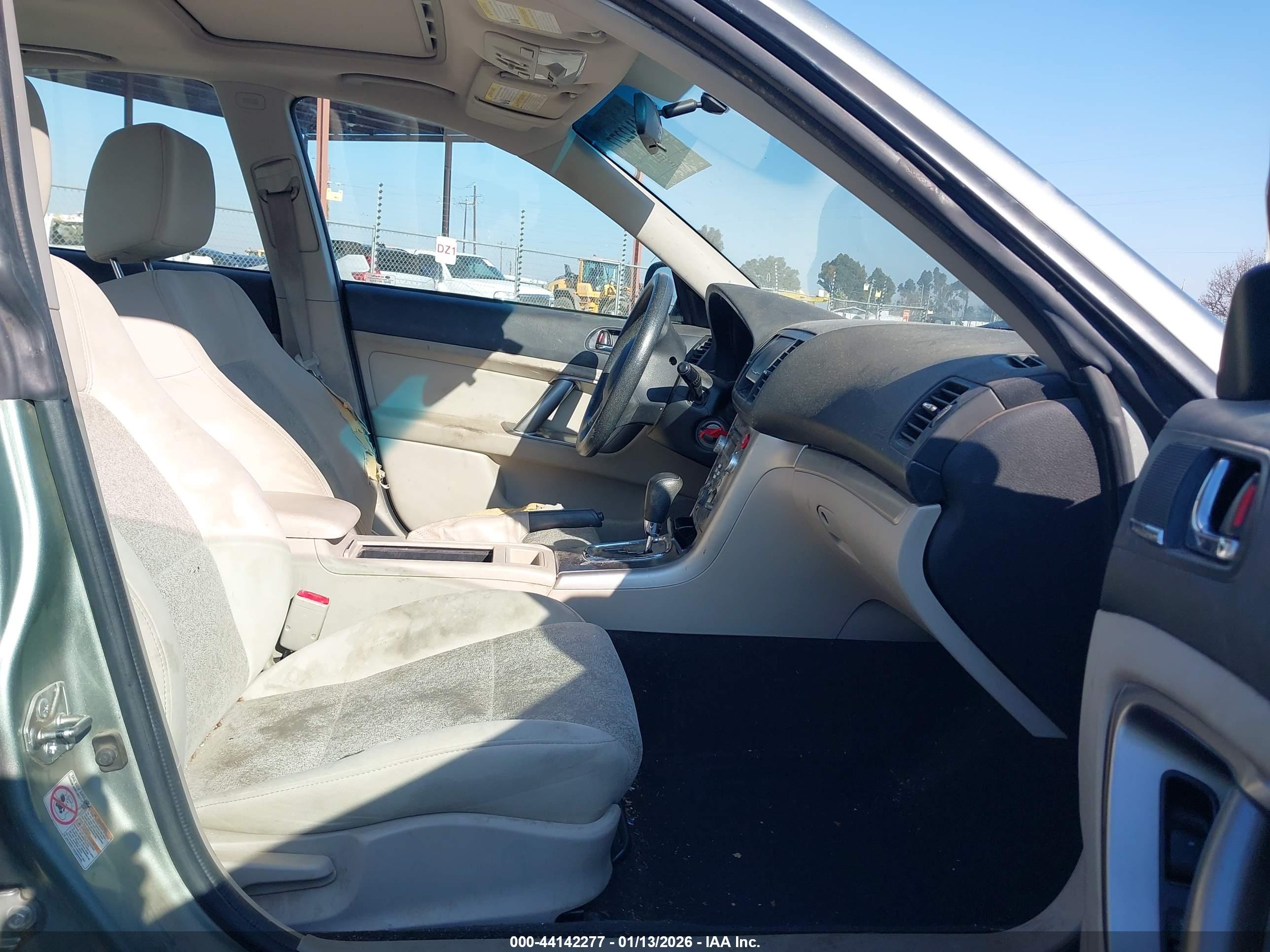 SUBARU LEGACY image 5
